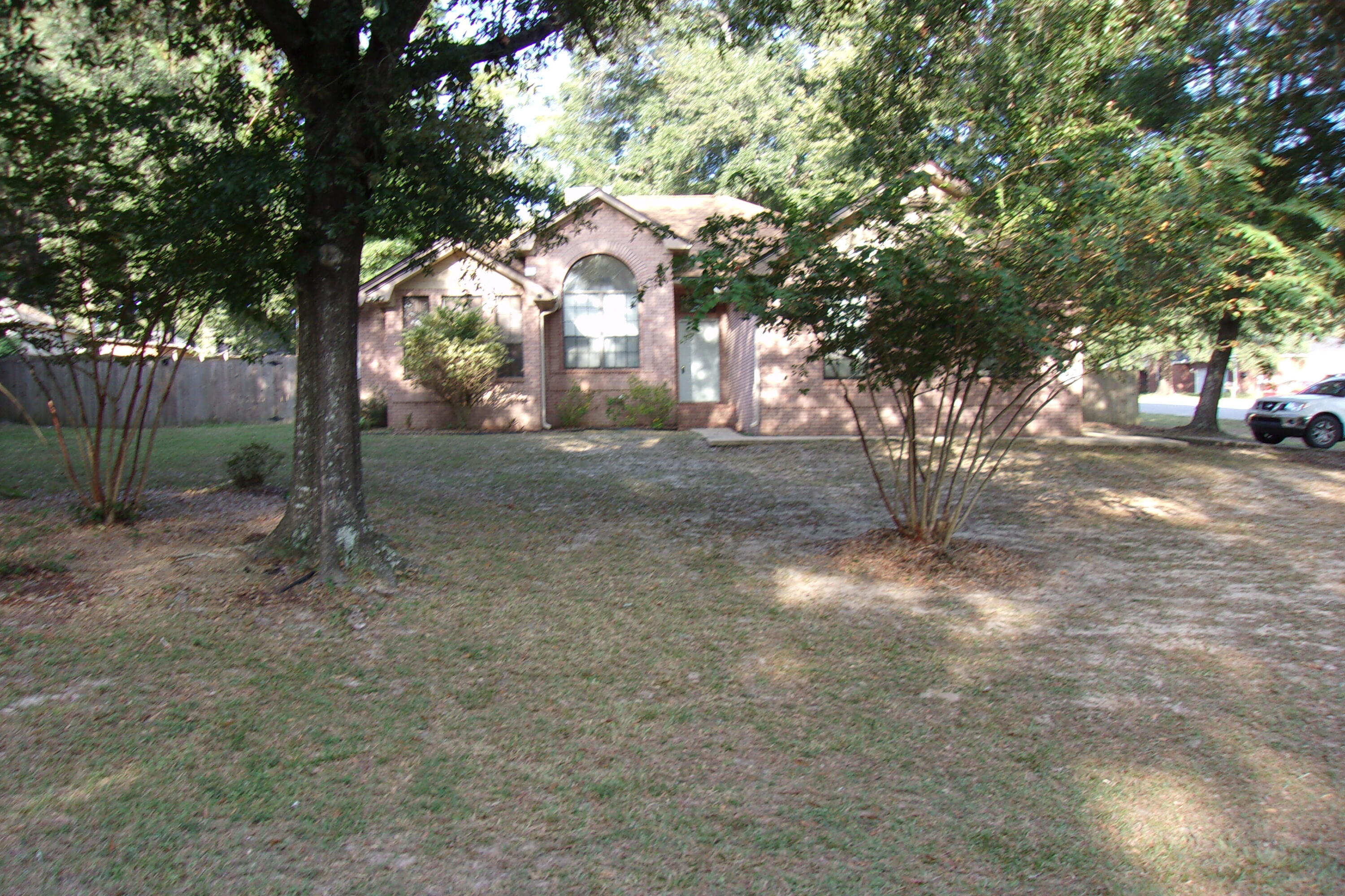 ROLLING HILLS ESTATES - Residential