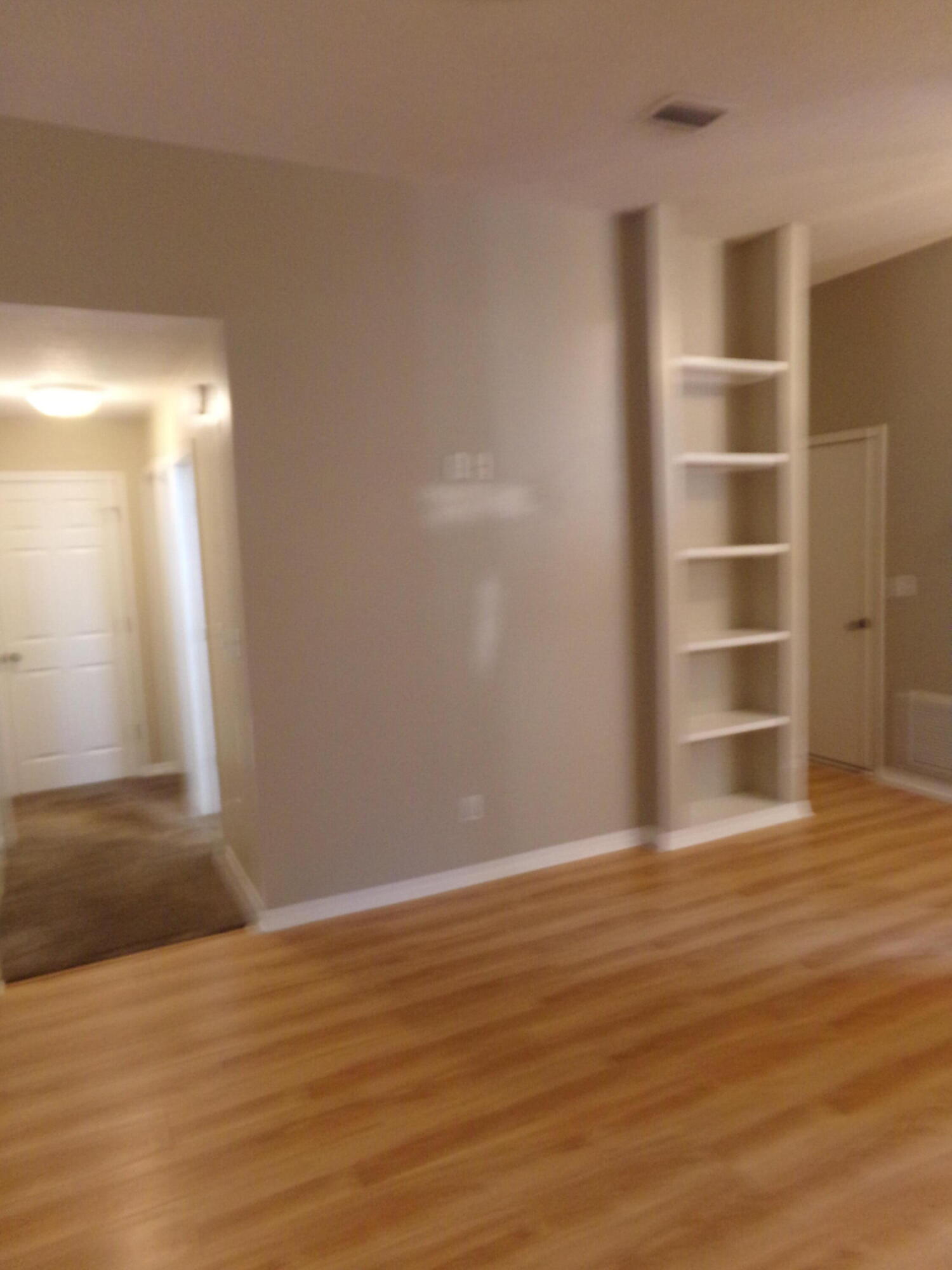 ROLLING HILLS ESTATES - Residential