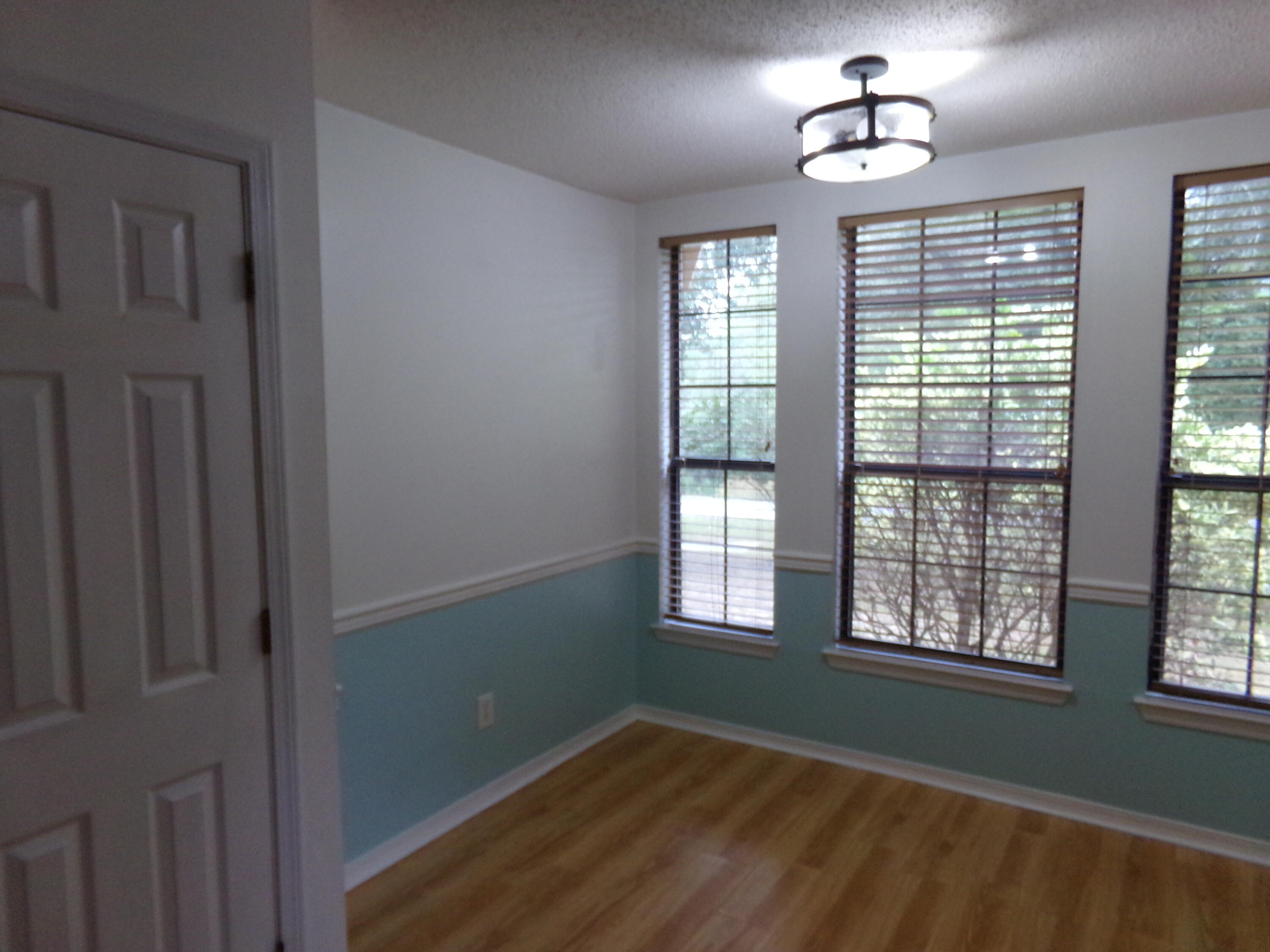 ROLLING HILLS ESTATES - Residential