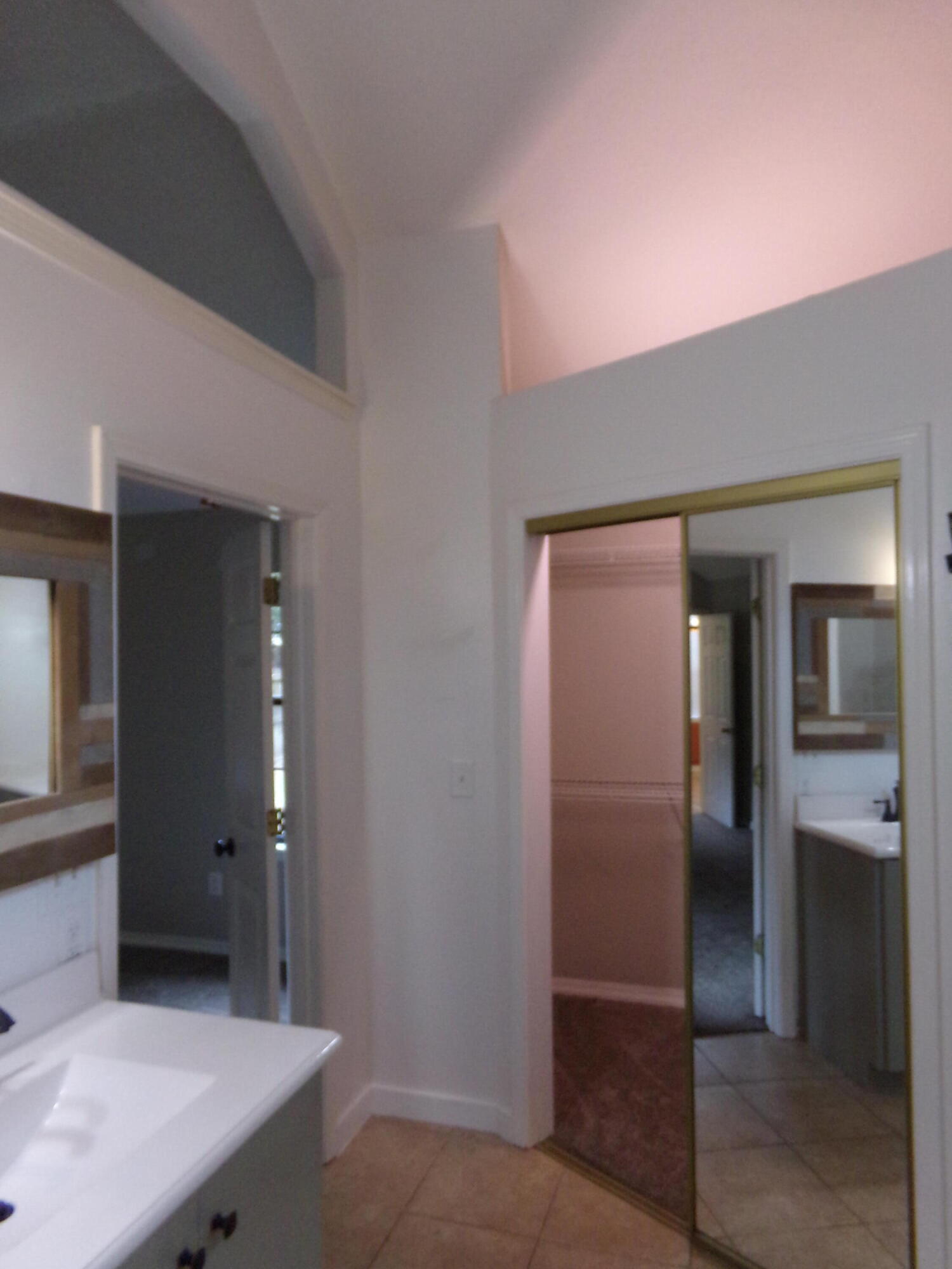 ROLLING HILLS ESTATES - Residential