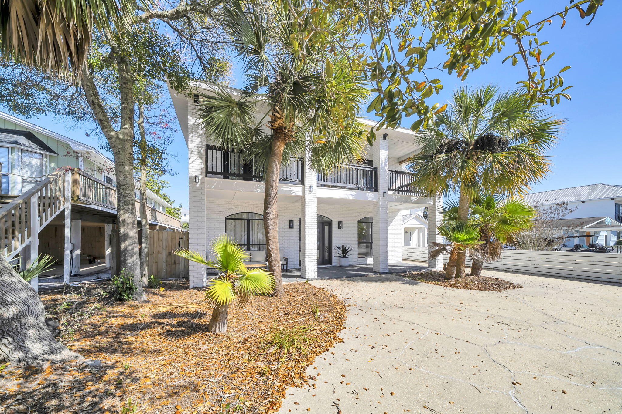 CRYSTAL BEACH - Residential