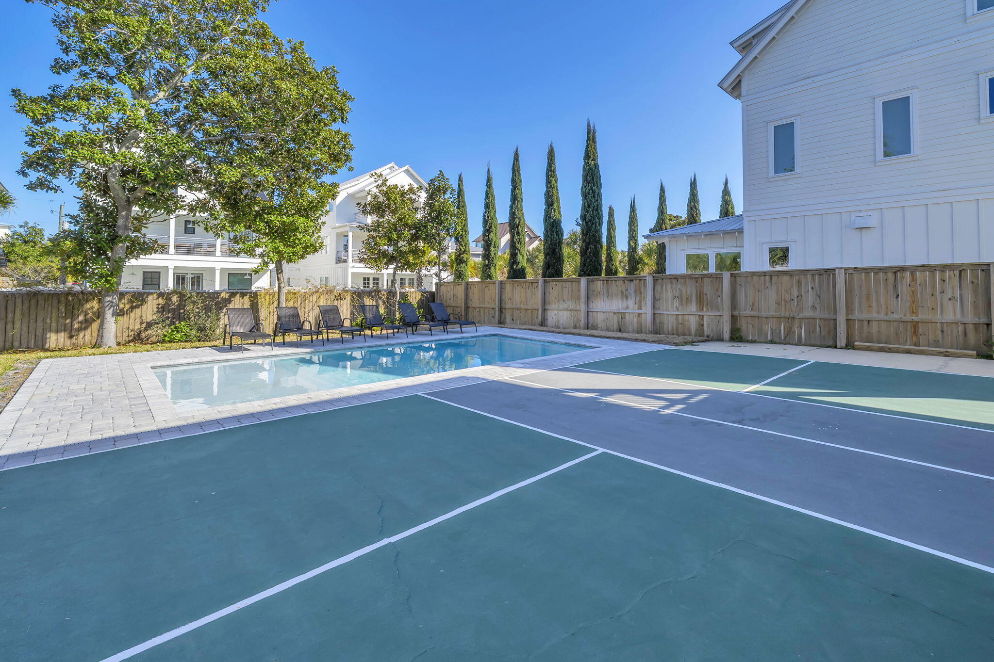 CRYSTAL BEACH - Residential