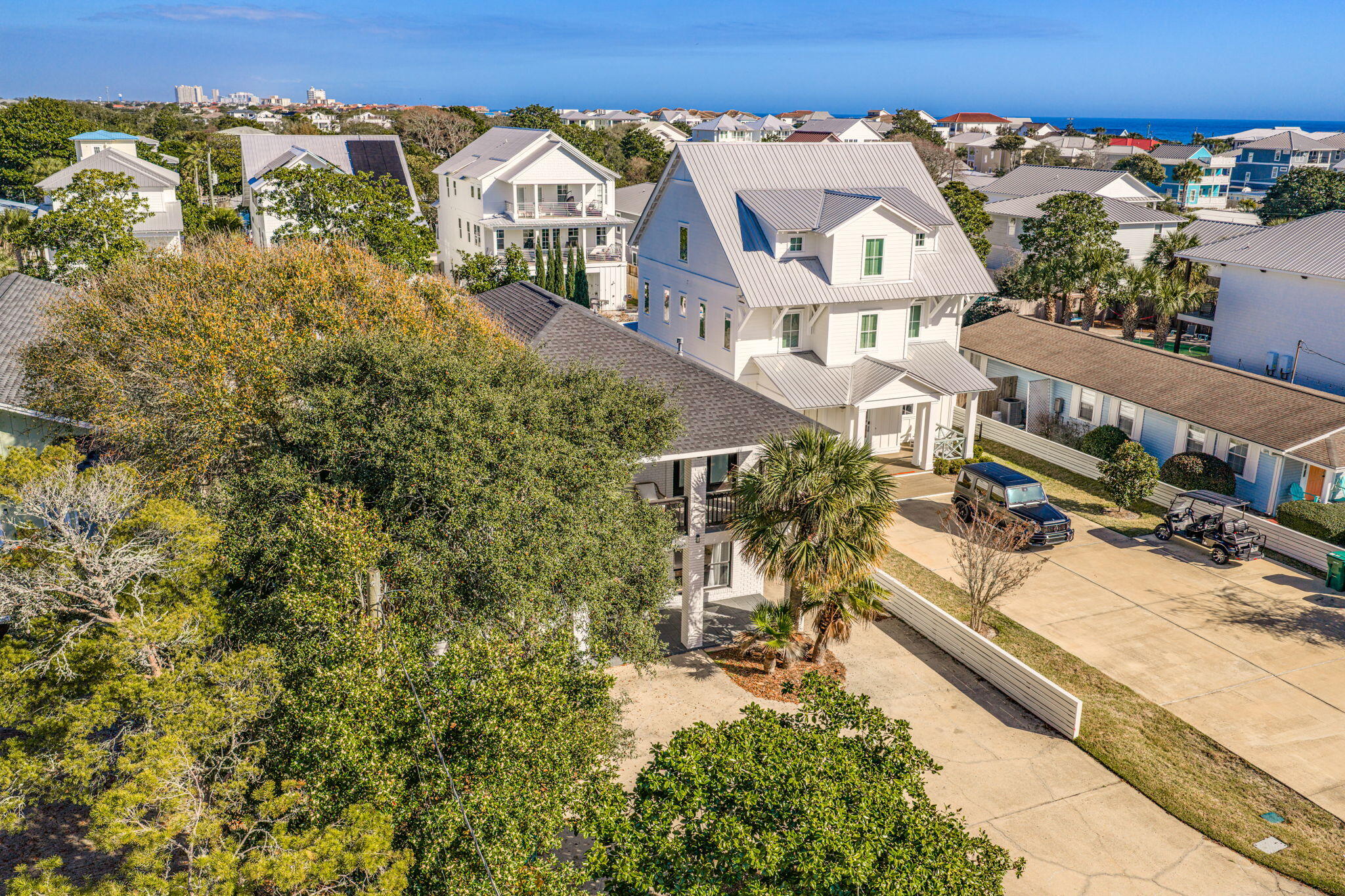 CRYSTAL BEACH - Residential