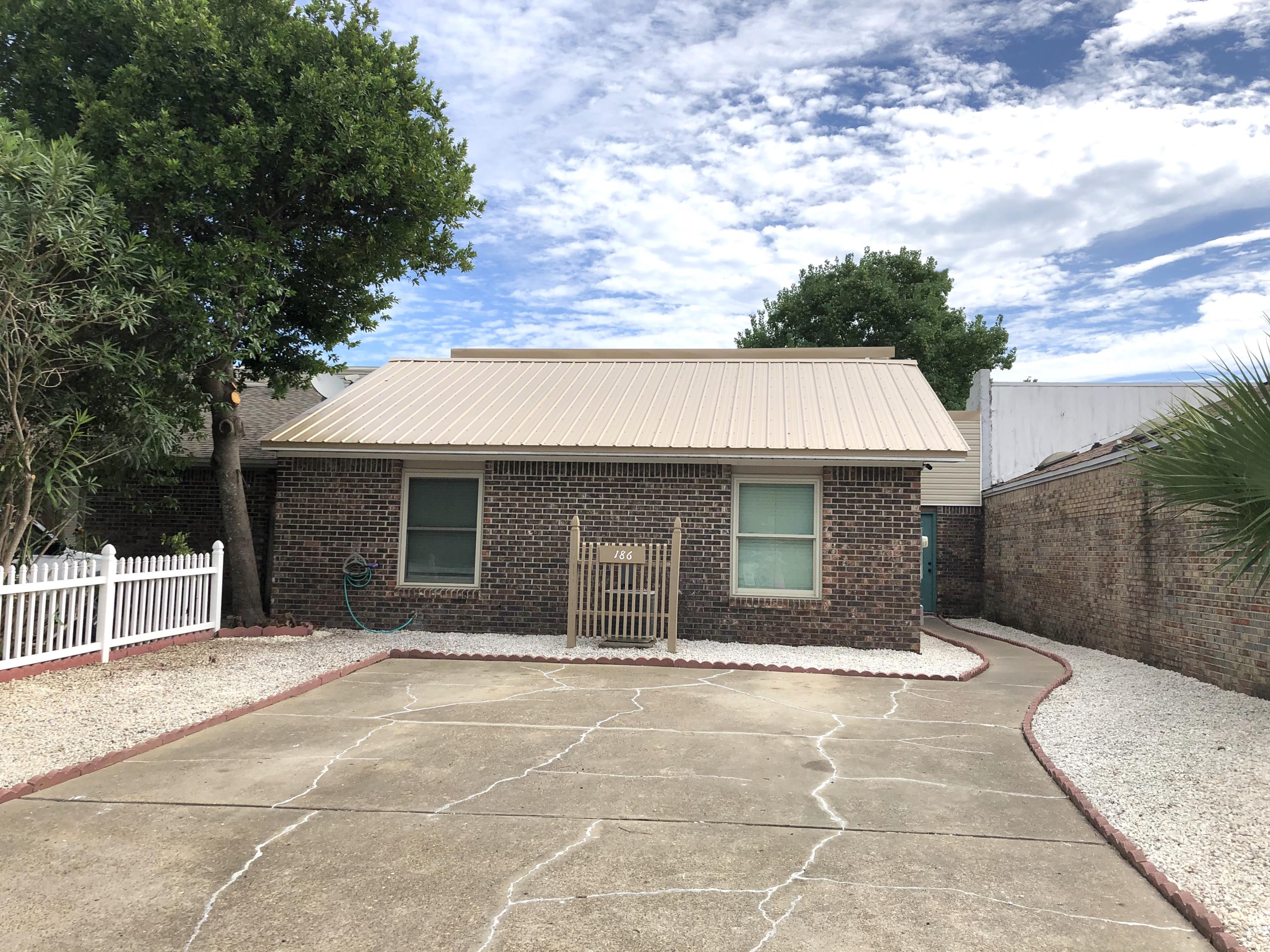 INDIAN OAKS - Residential