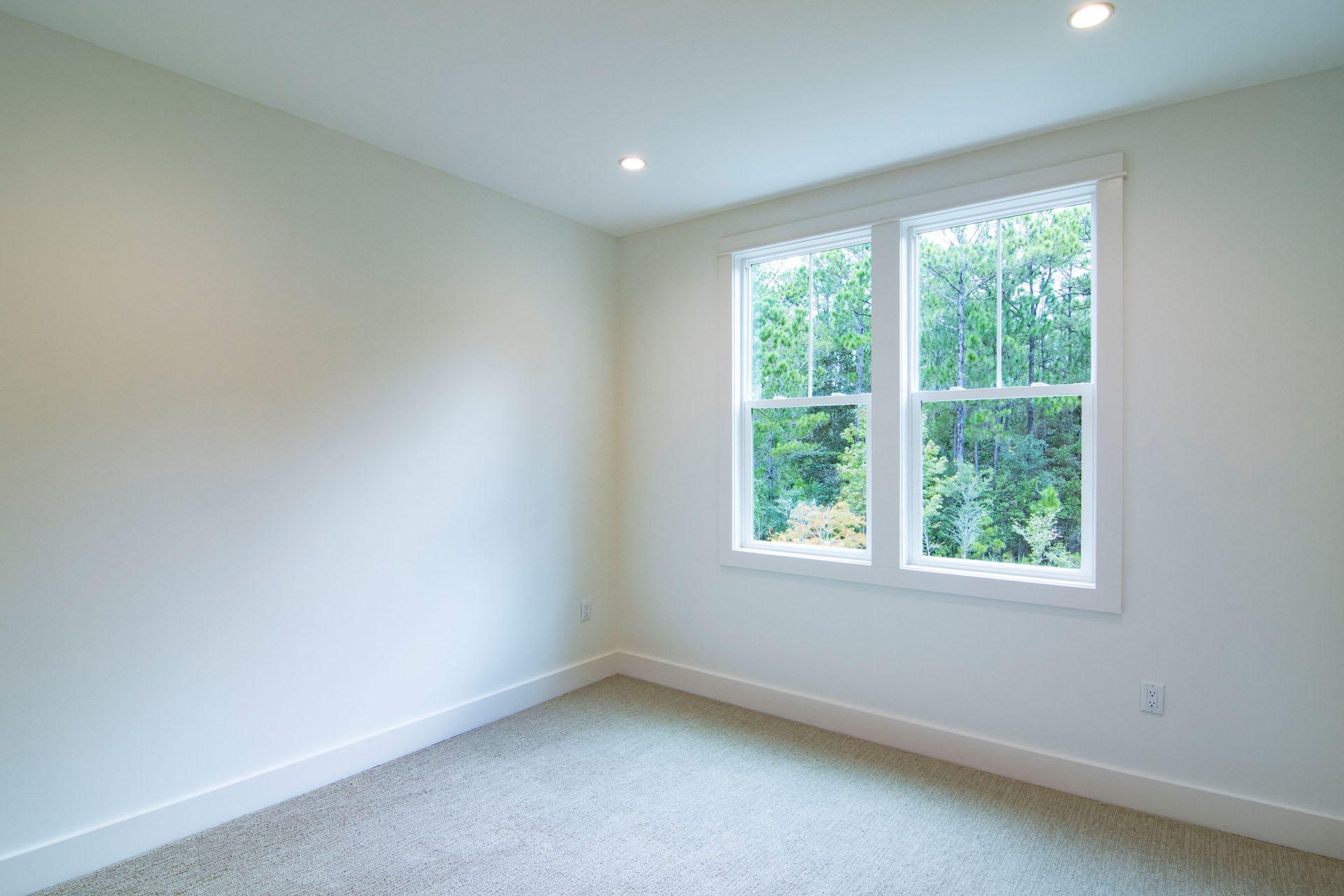 LIGHTHOUSE POINTE - Residential