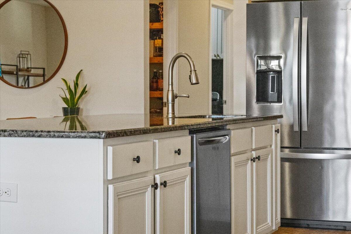 REDSTONE COMMONS PH 2A - Residential