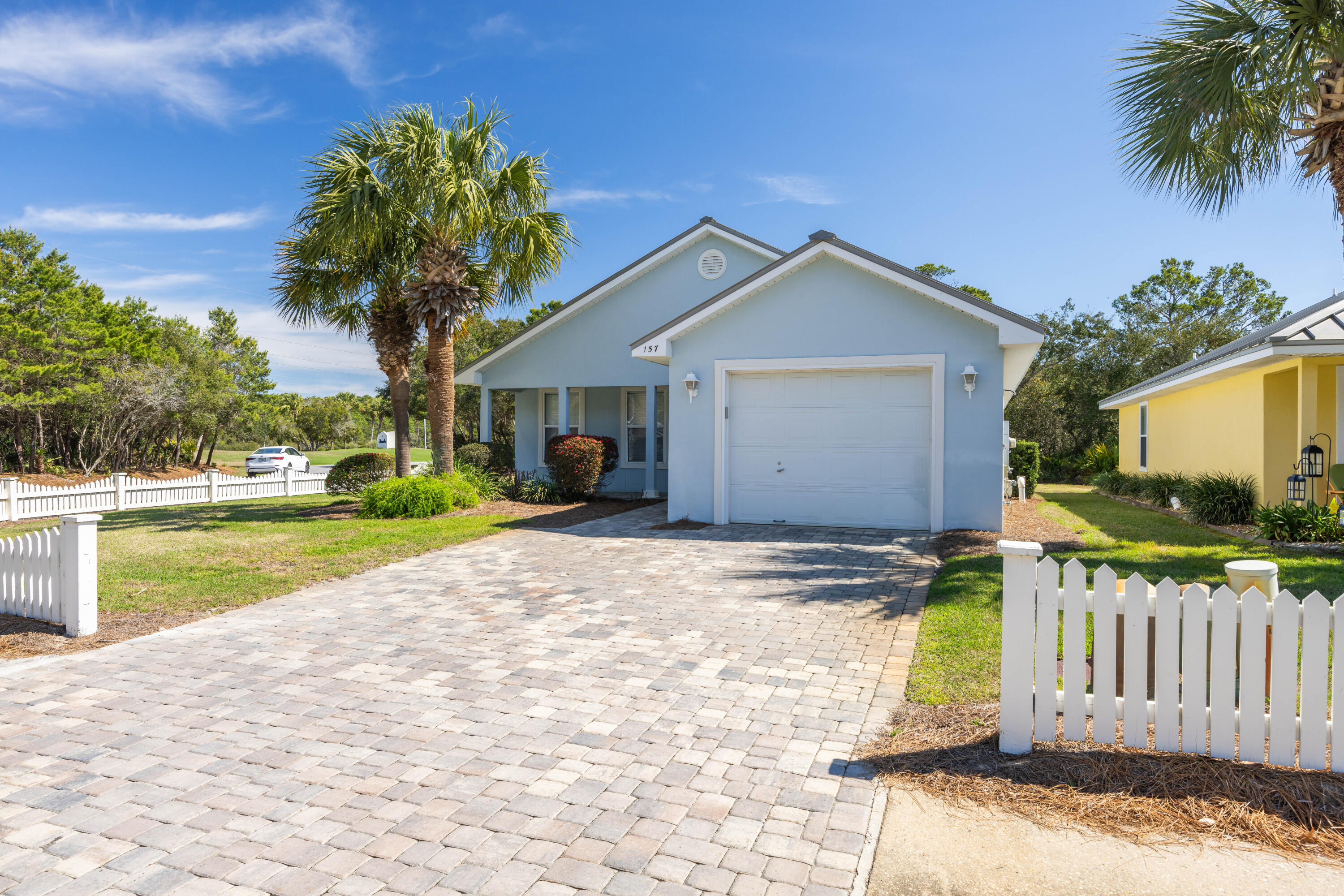 MARAVILLA COTTAGES - Residential