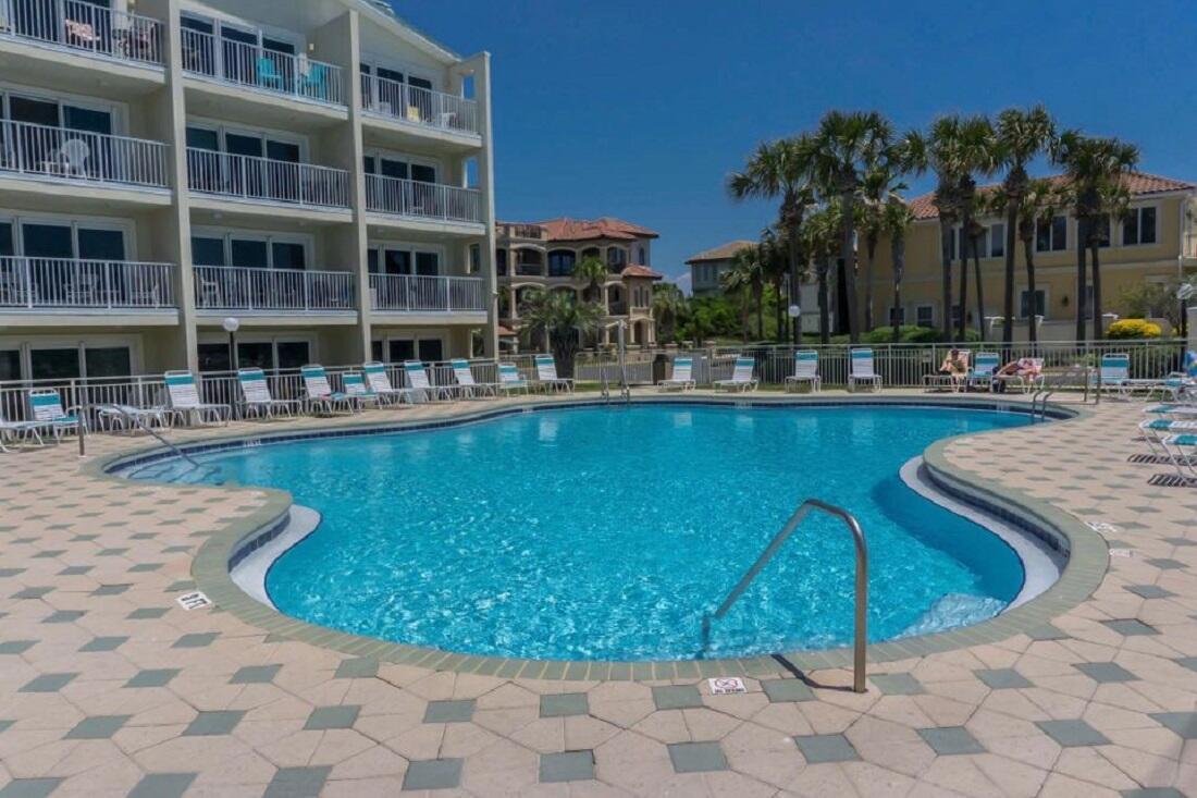 MARAVILLA COTTAGES - Residential