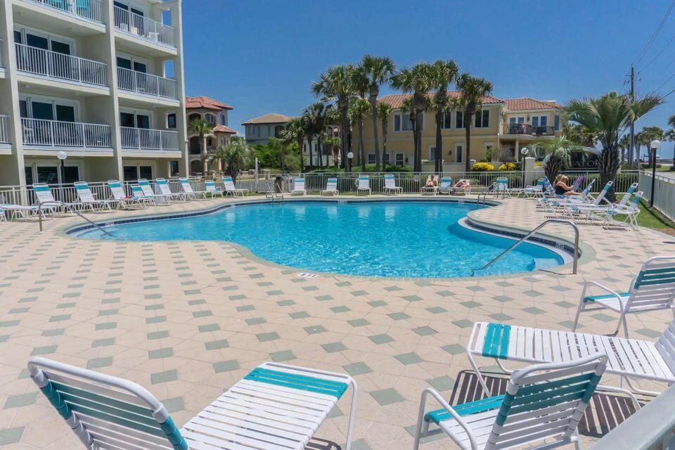 MARAVILLA COTTAGES - Residential