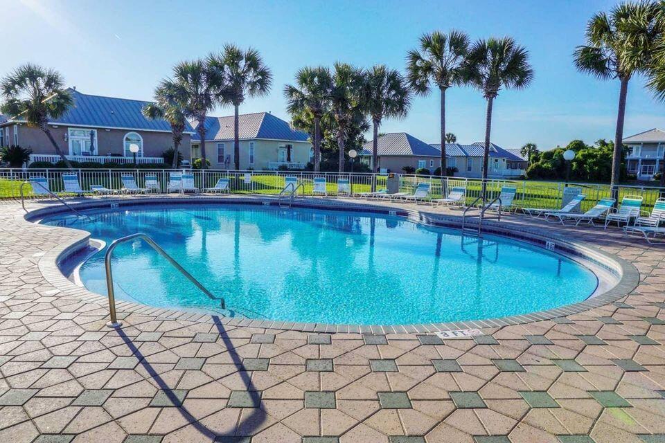 MARAVILLA COTTAGES - Residential