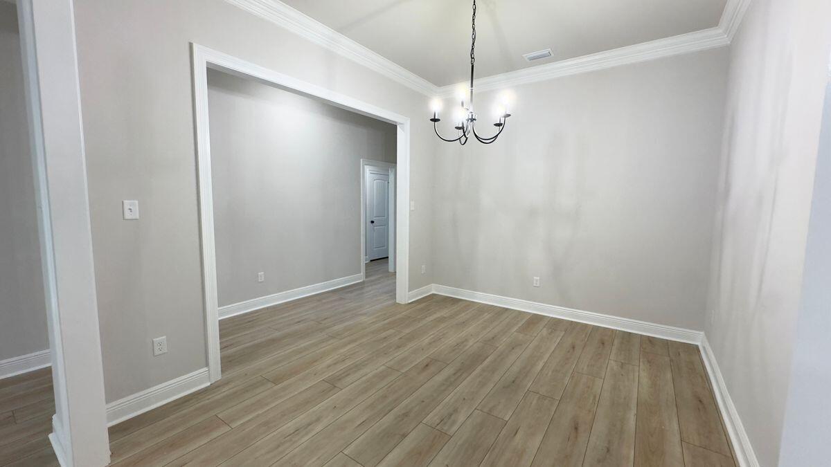 YOUNG OAKS - Residential