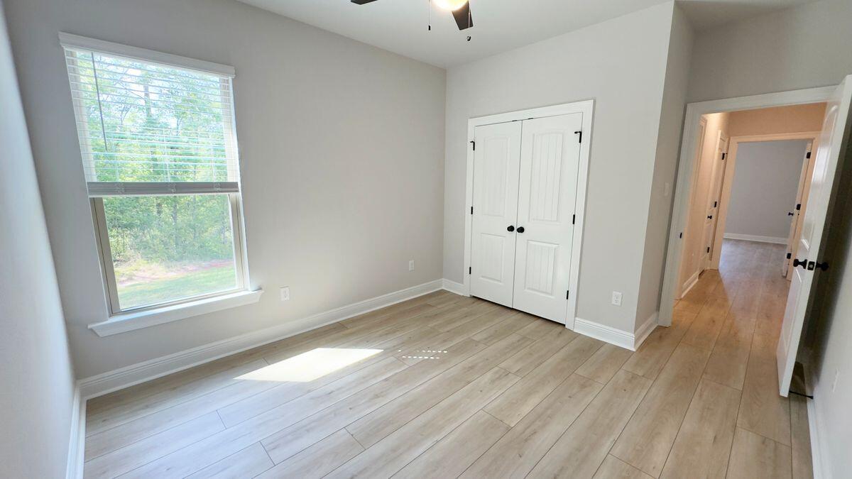 YOUNG OAKS - Residential