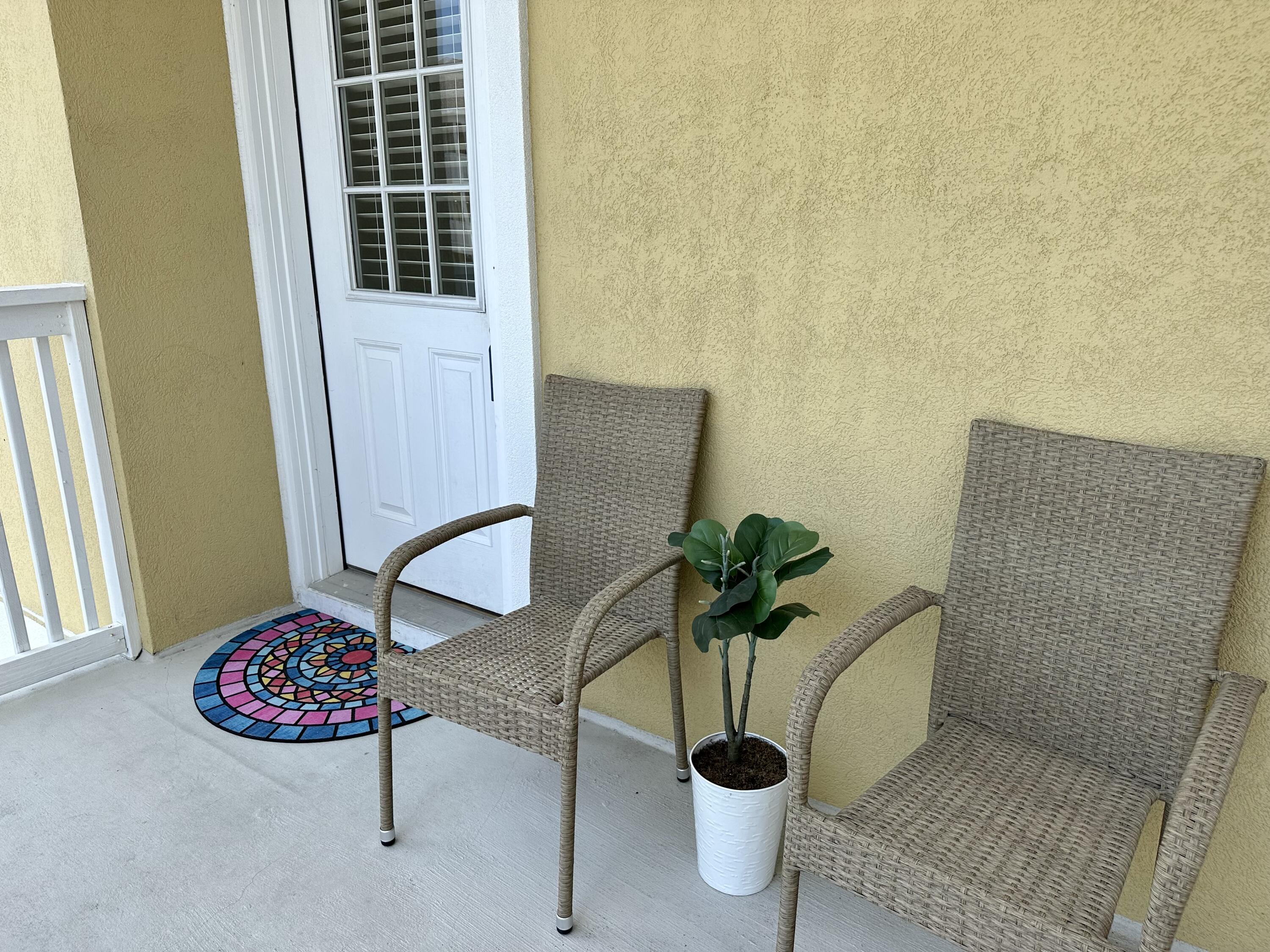 HERONS WATCH CONDO PH 7 - Residential