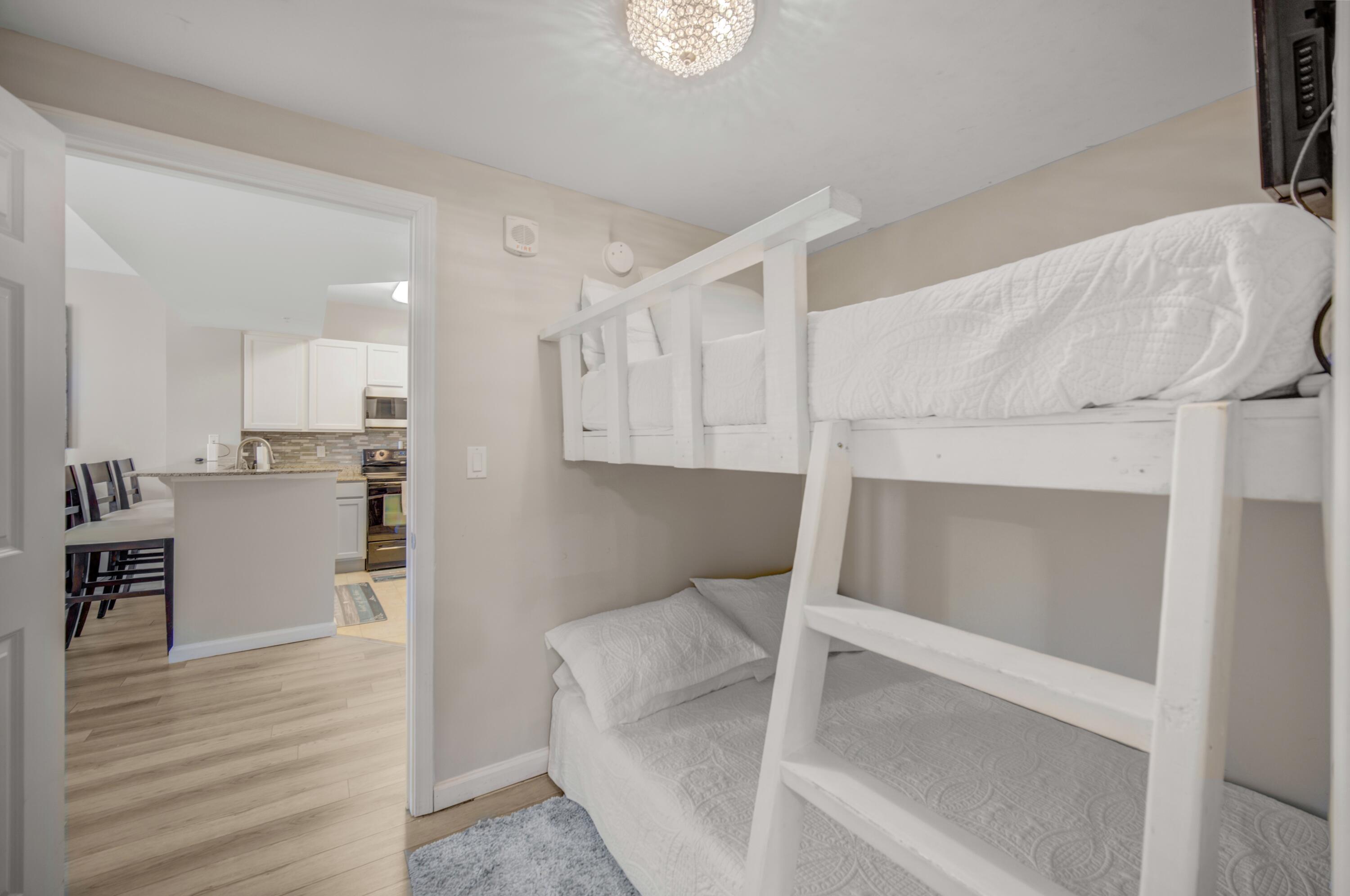 THE PALMS OF DESTIN - Residential