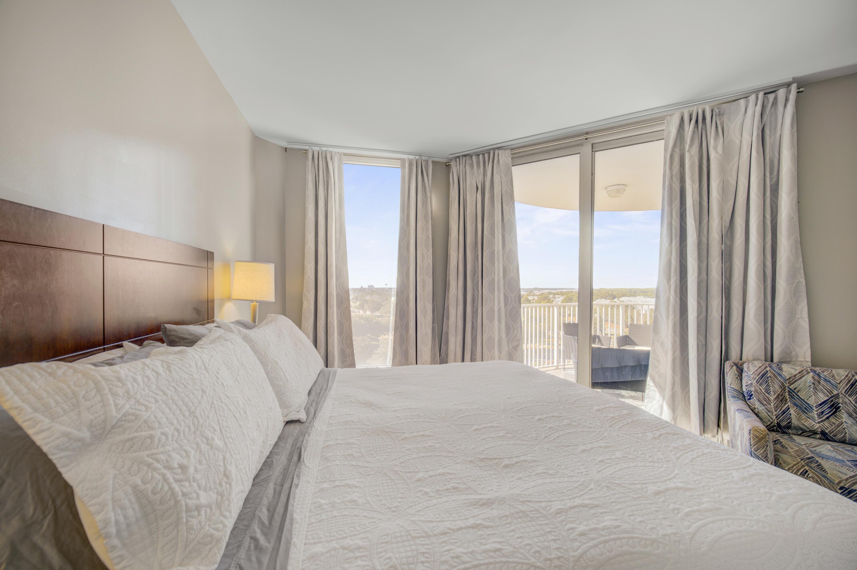 THE PALMS OF DESTIN - Residential