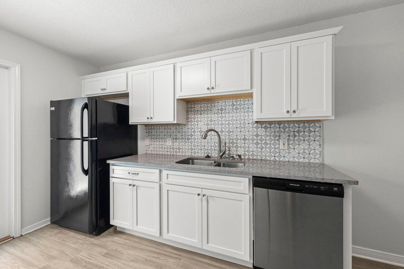 CAMBRIDGE VILLAGE T/H - Residential