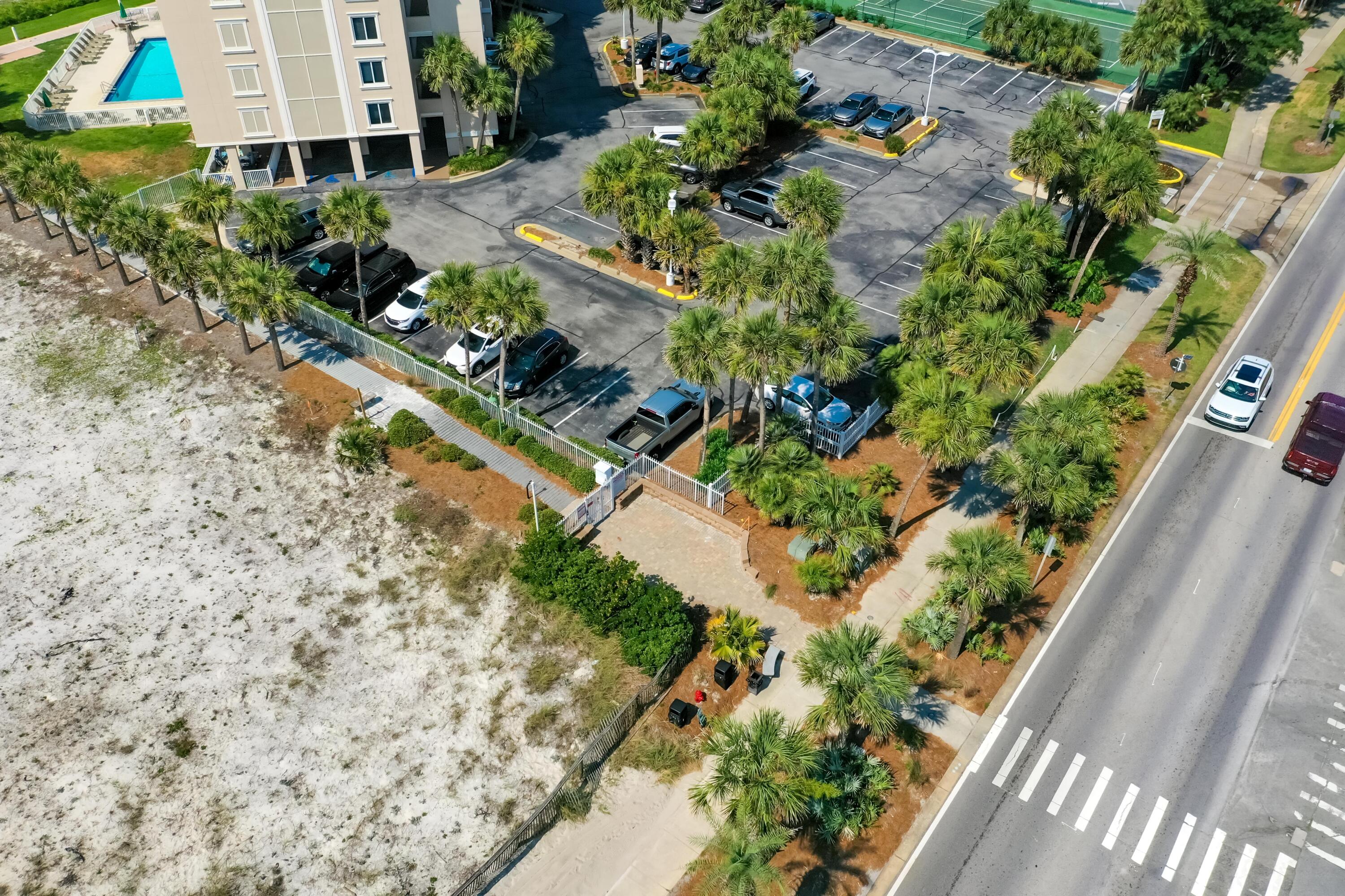 HOLIDAY ISLE - Residential