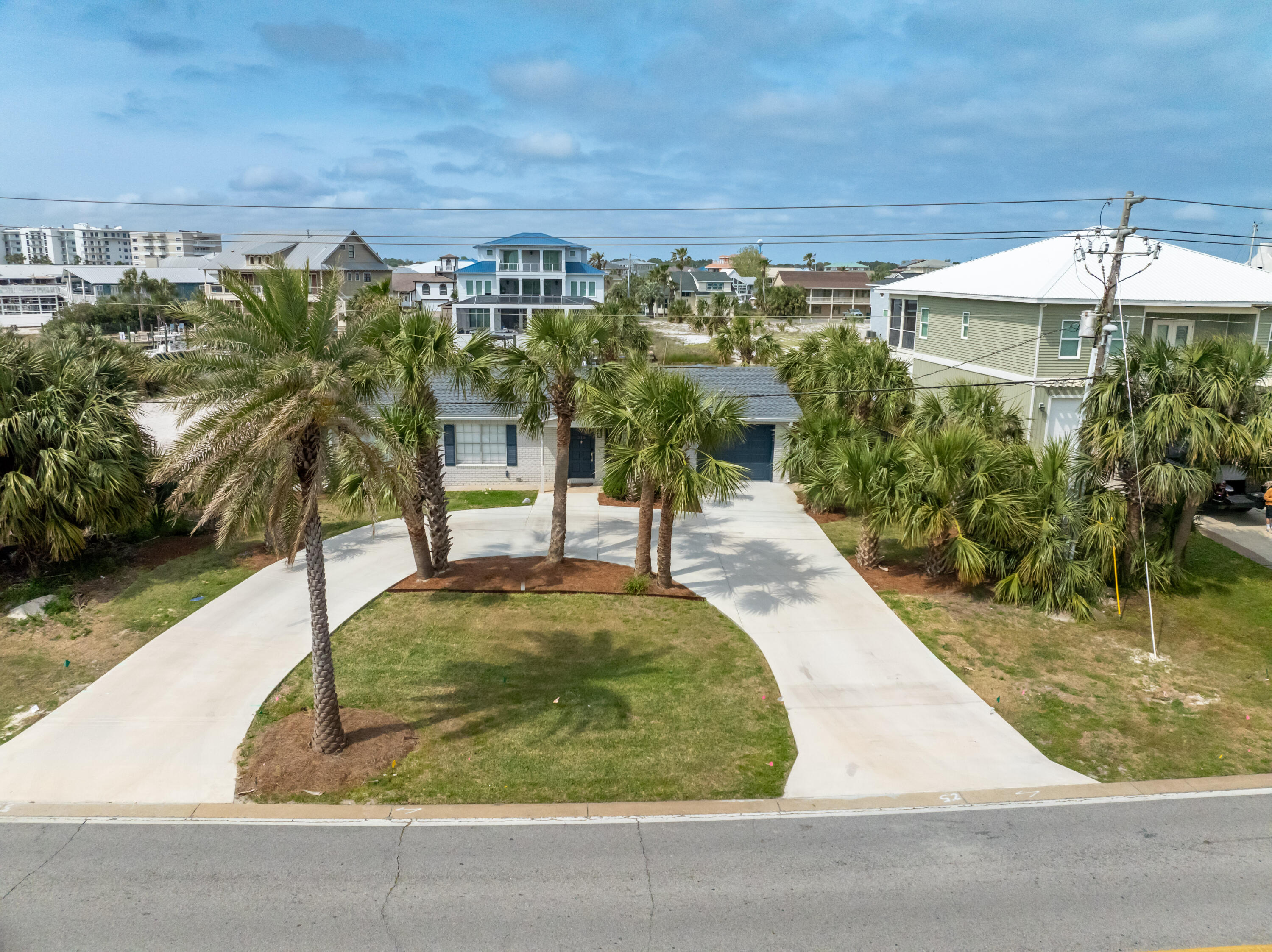 HOLIDAY ISLE - Residential