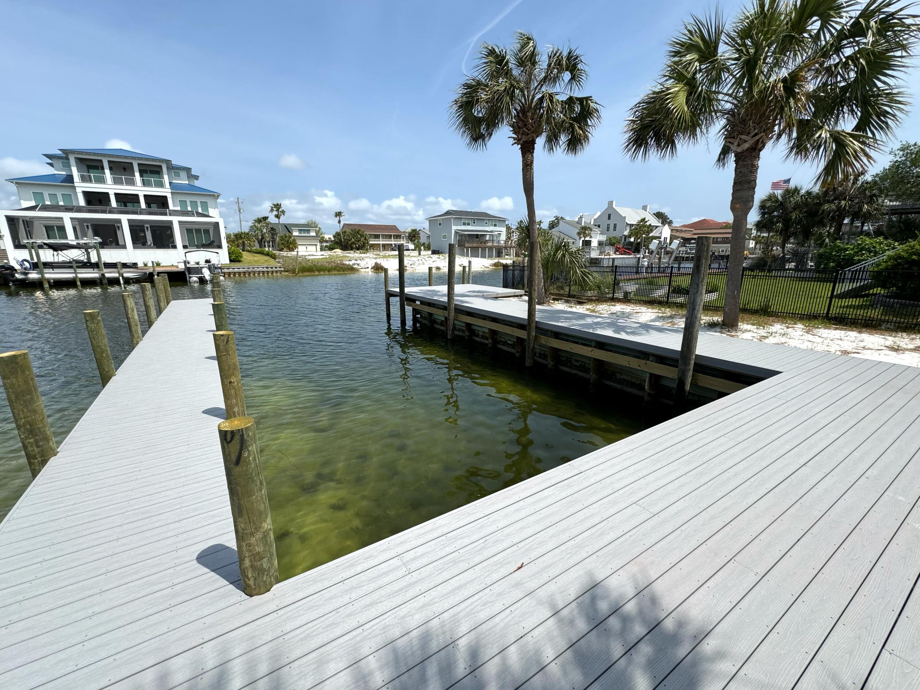 HOLIDAY ISLE - Residential