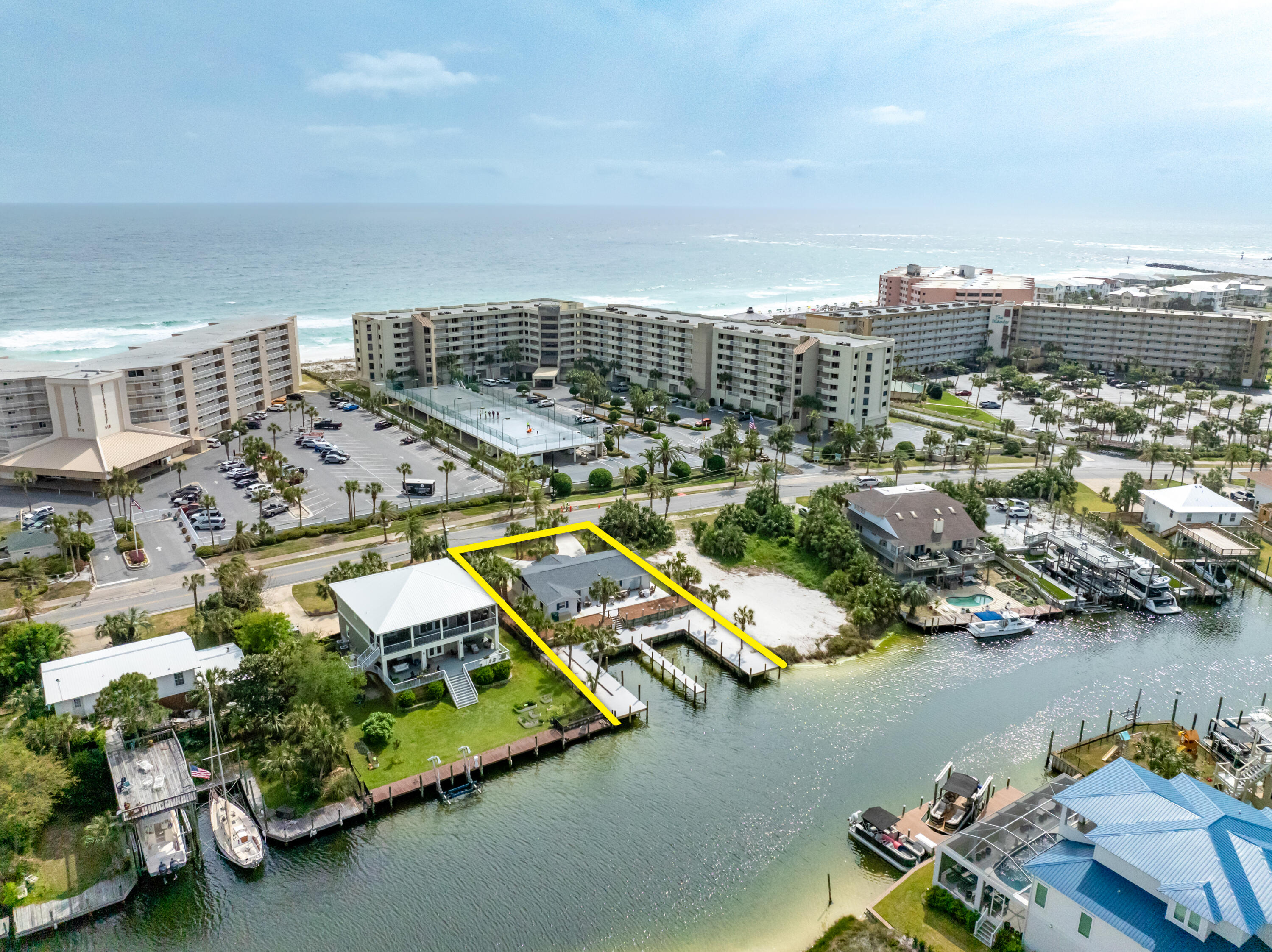 HOLIDAY ISLE - Residential