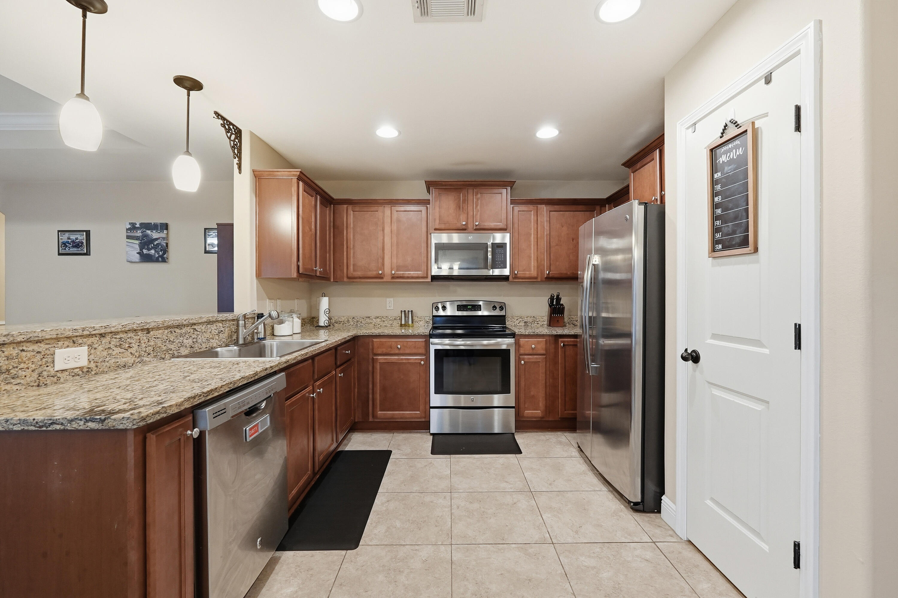 TRAILWOOD ESTATES - Residential