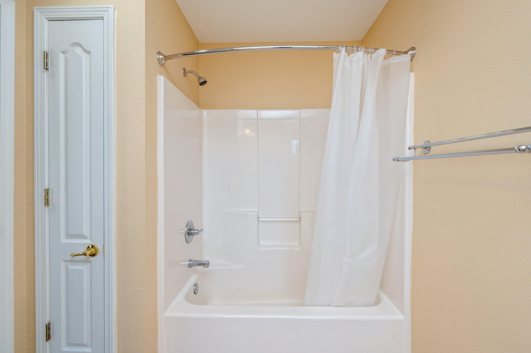 HOLLEY BY THE SEA - Residential Lease