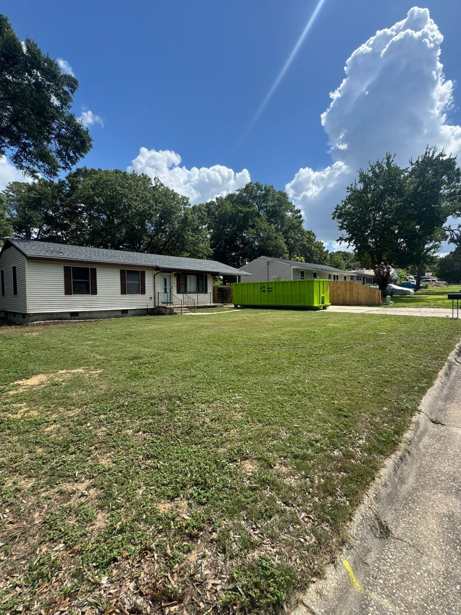 346 Chicago Avenue, Valparaiso3 Beds 1 Bath 1,200 Sq FtThis one won't last! Offered as is and expected to qualify for VA financing. Major updates are already in place:- ✅ Electrical system upgraded- ✅ Bathroom refreshed- ✅ Roof (2021)- ✅ A/C (2015)- ✅ Hot Water Heater (2018)The heavy lifting is done--just bring your vision and personal touch. A solid home at an affordable price, ready to make your own.