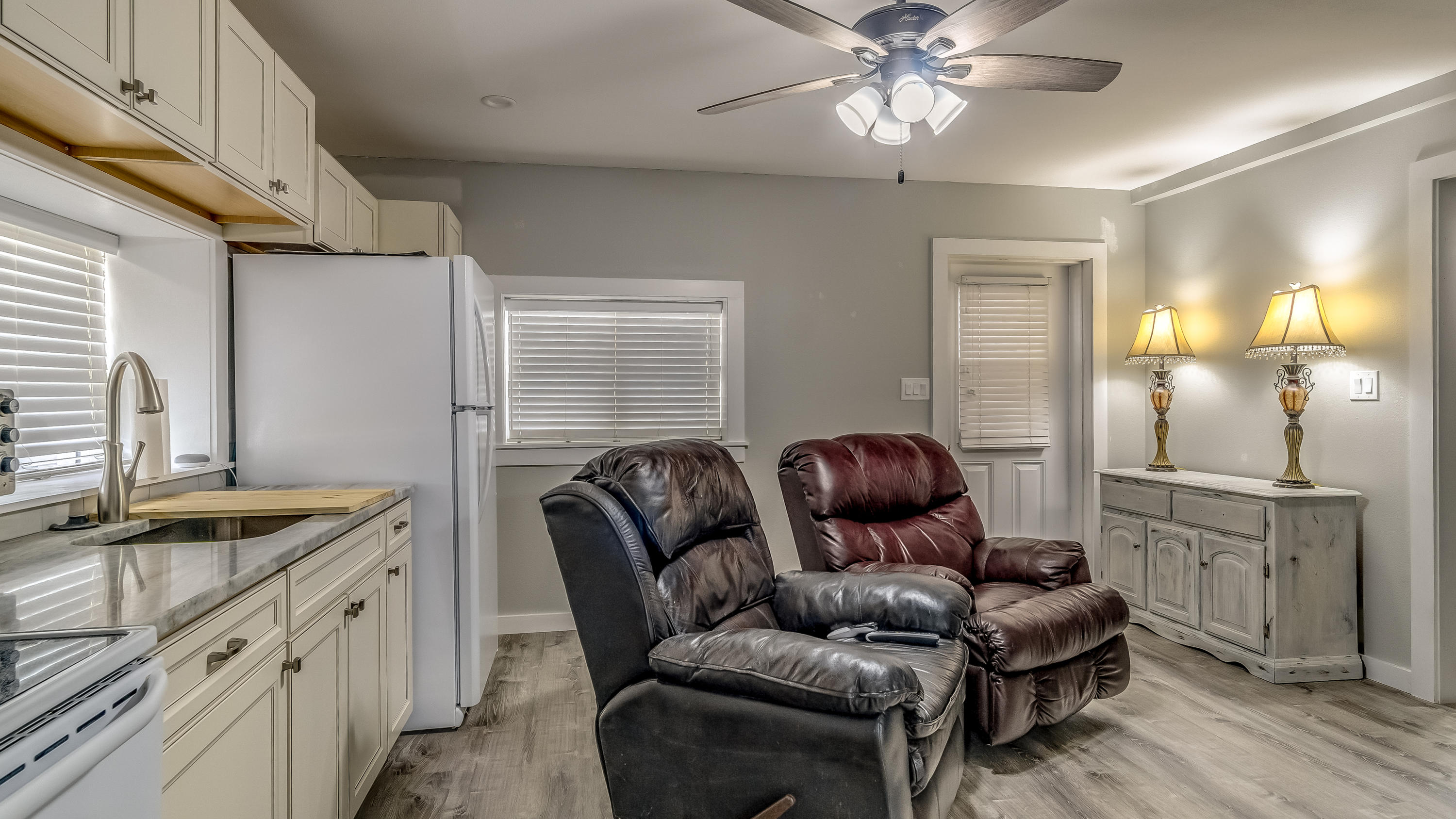 FOREST SHORES - Residential