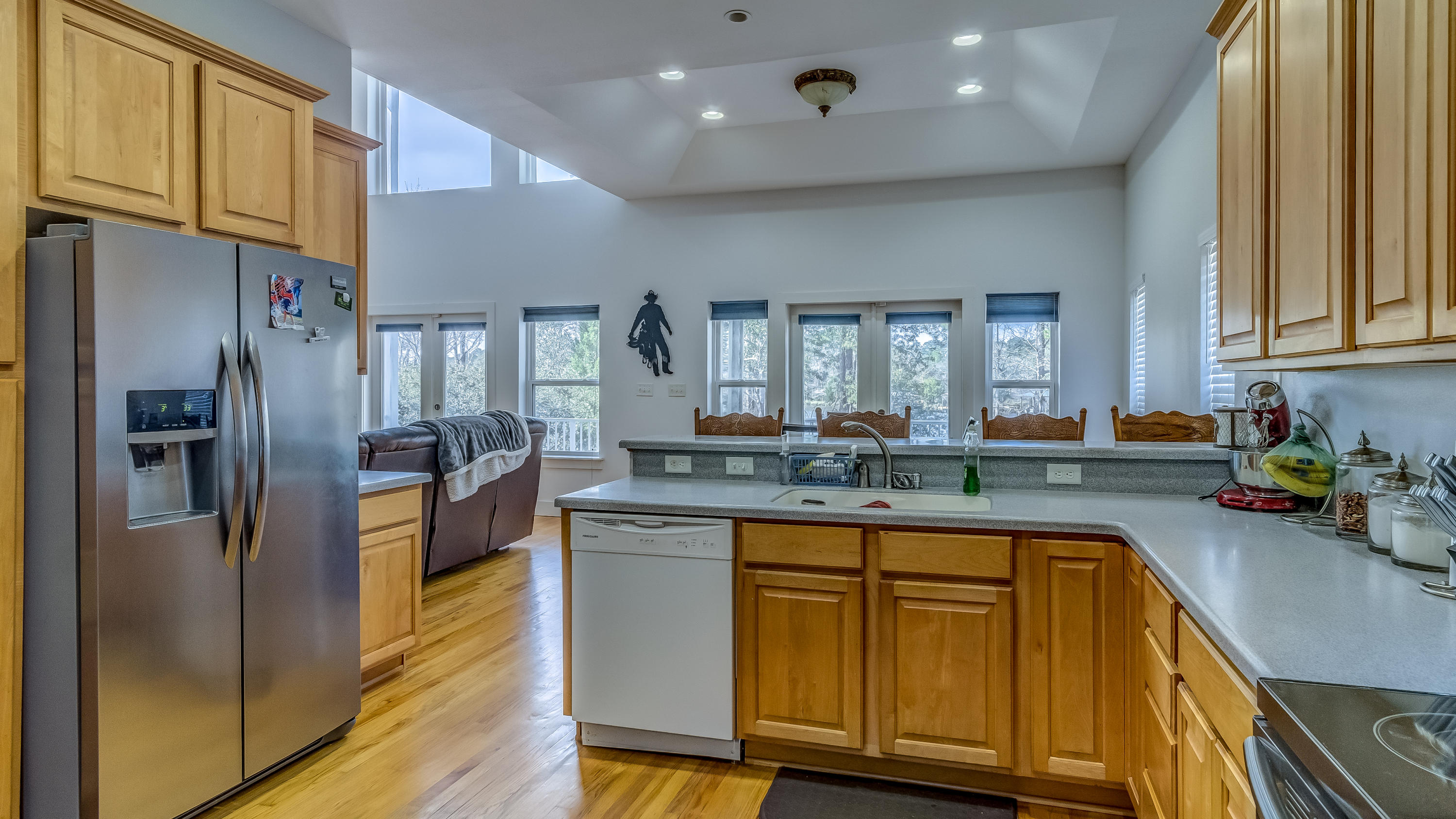 FOREST SHORES - Residential