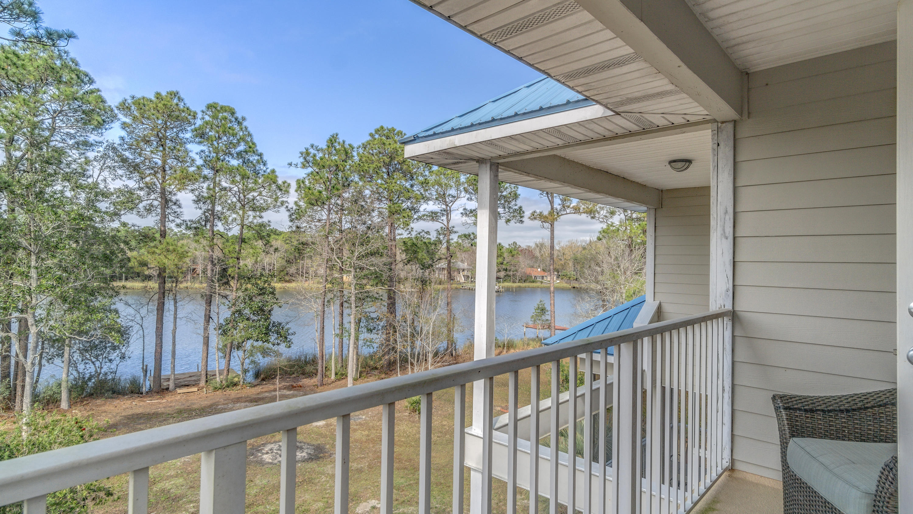 FOREST SHORES - Residential