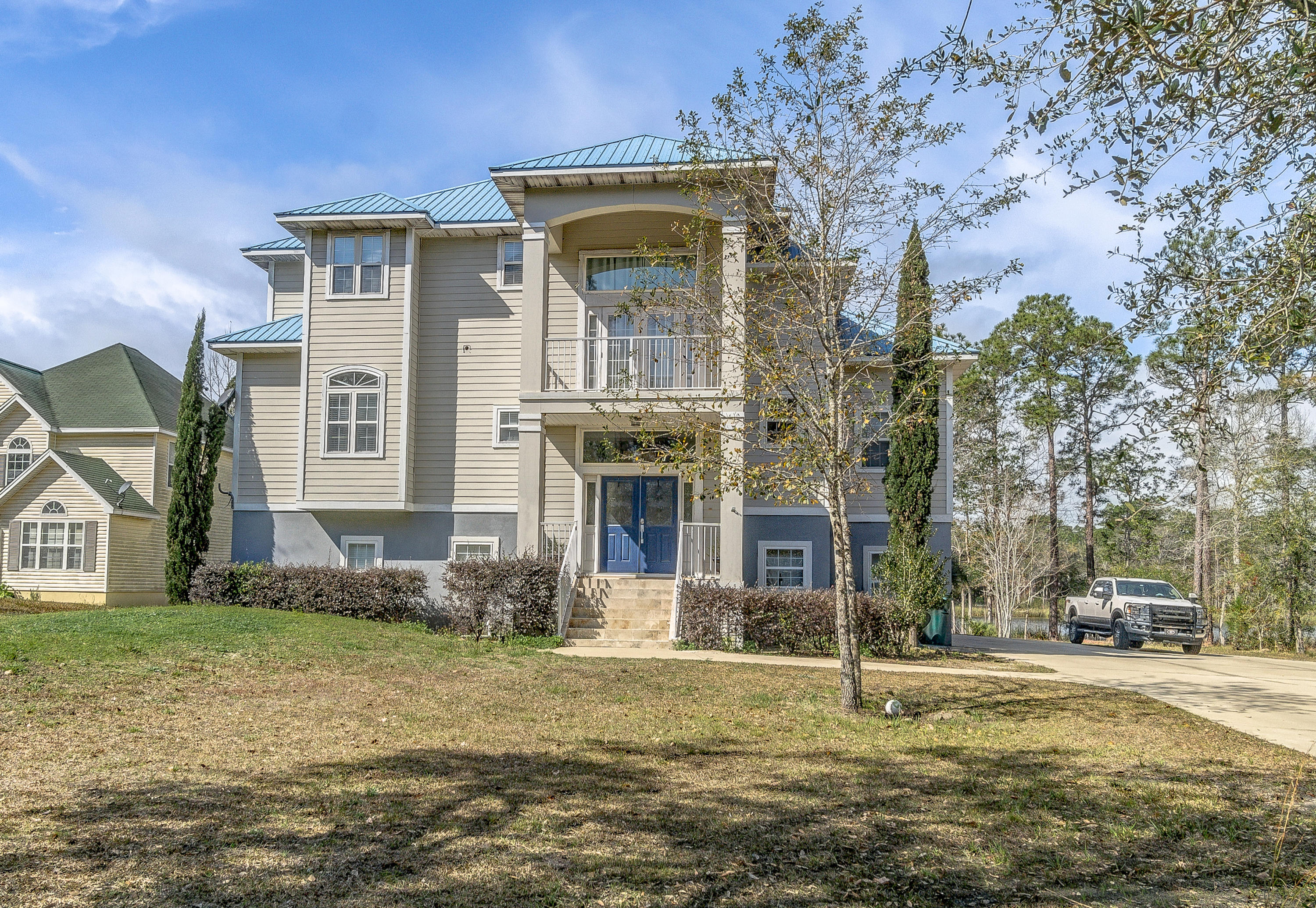 FOREST SHORES - Residential