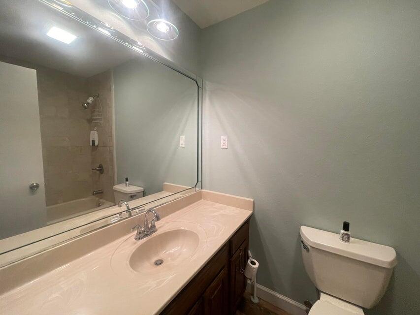 AZALEA - Residential Lease