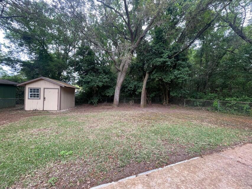 AZALEA - Residential Lease