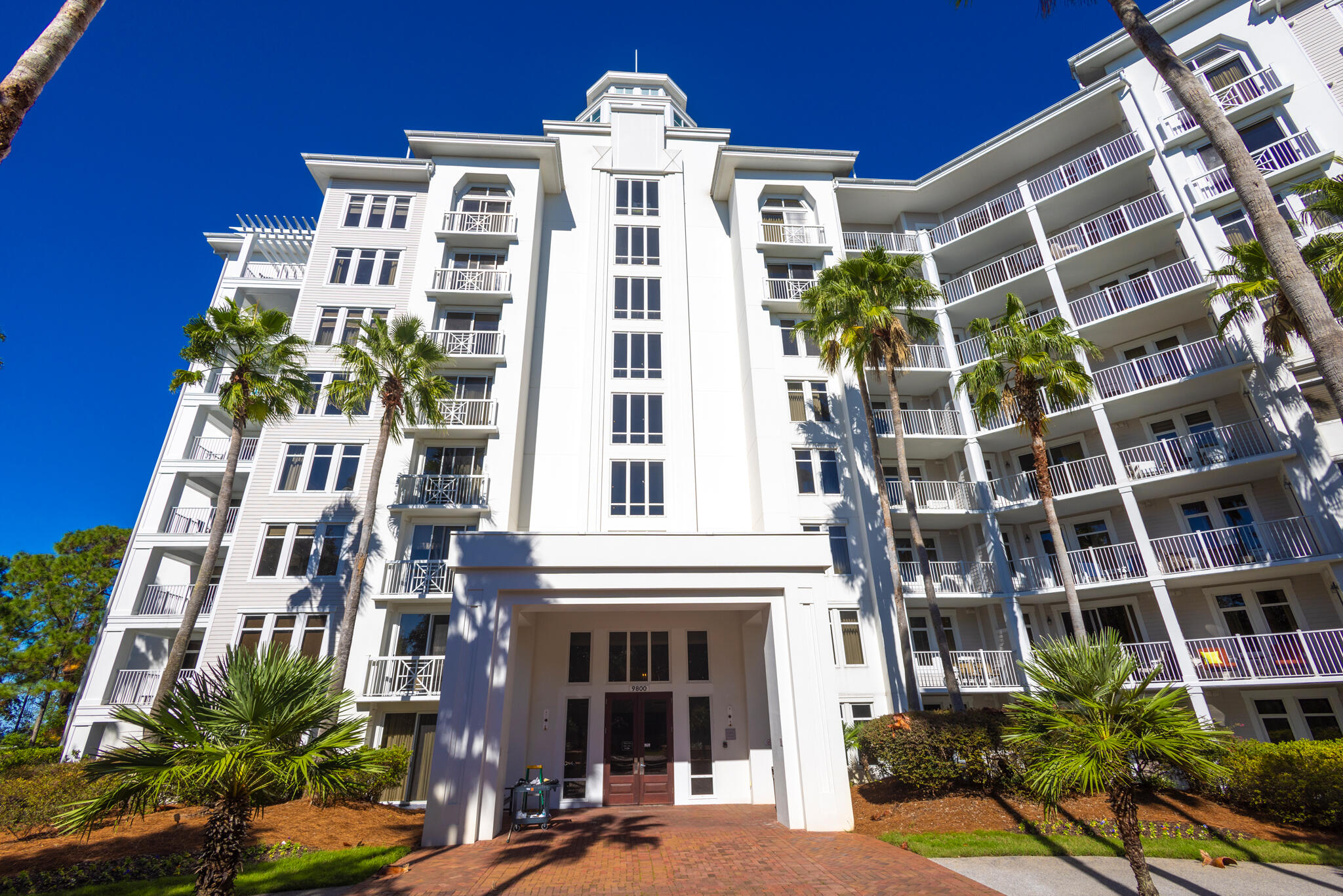 GRAND SANDESTIN - Residential Lease