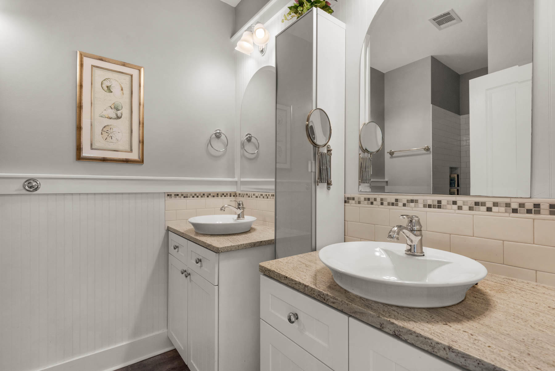 BAY PINE SHORES - Residential