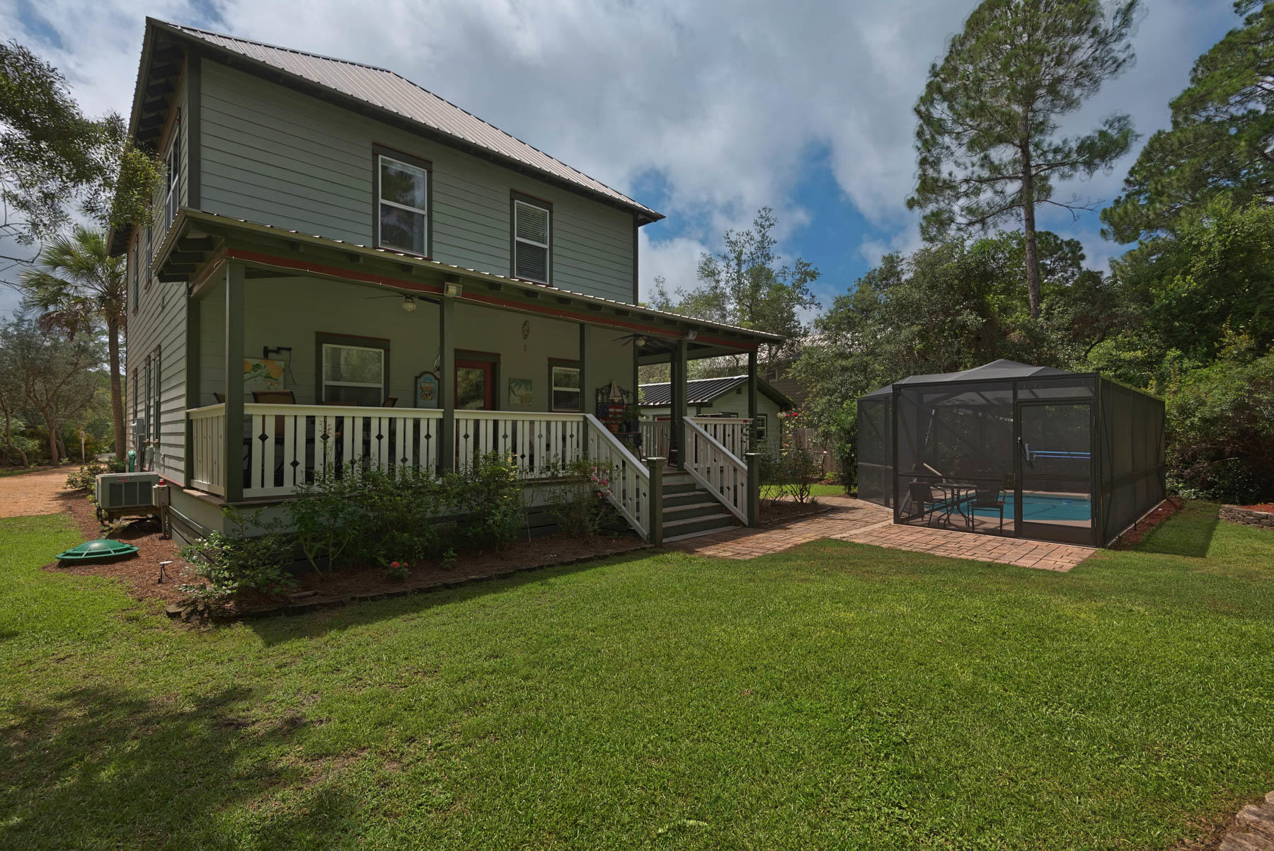 BAY PINE SHORES - Residential