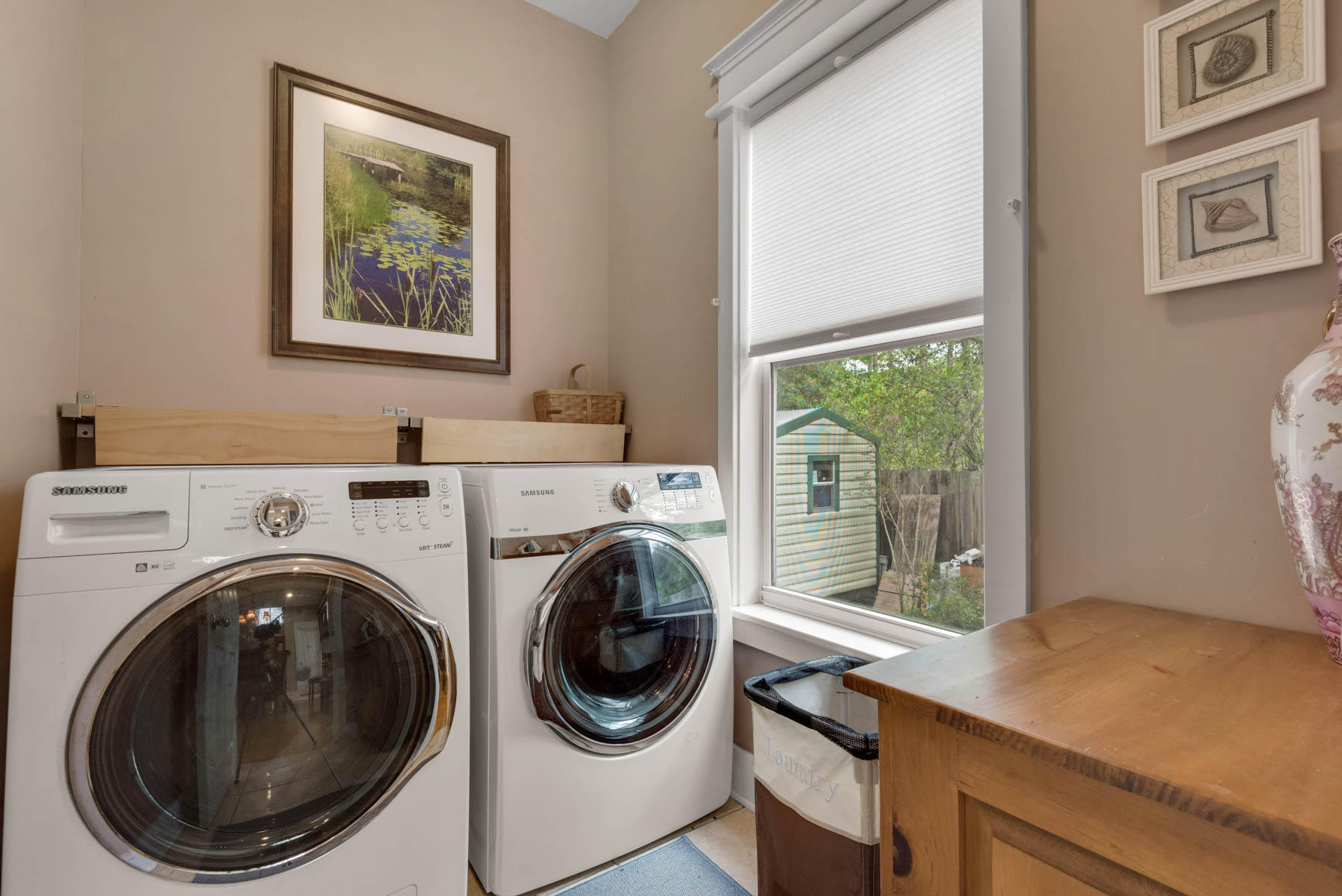 BAY PINE SHORES - Residential