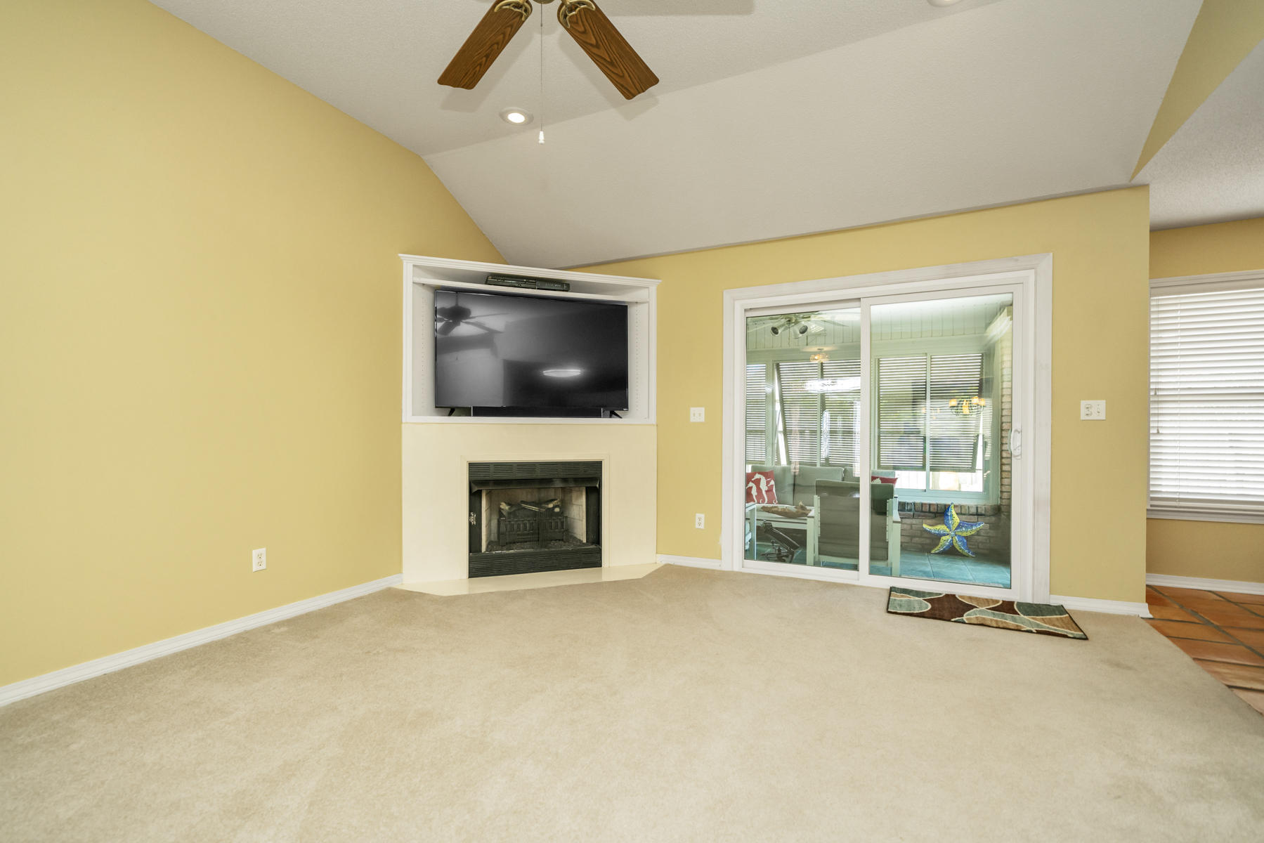 INDIAN WOODS - Residential