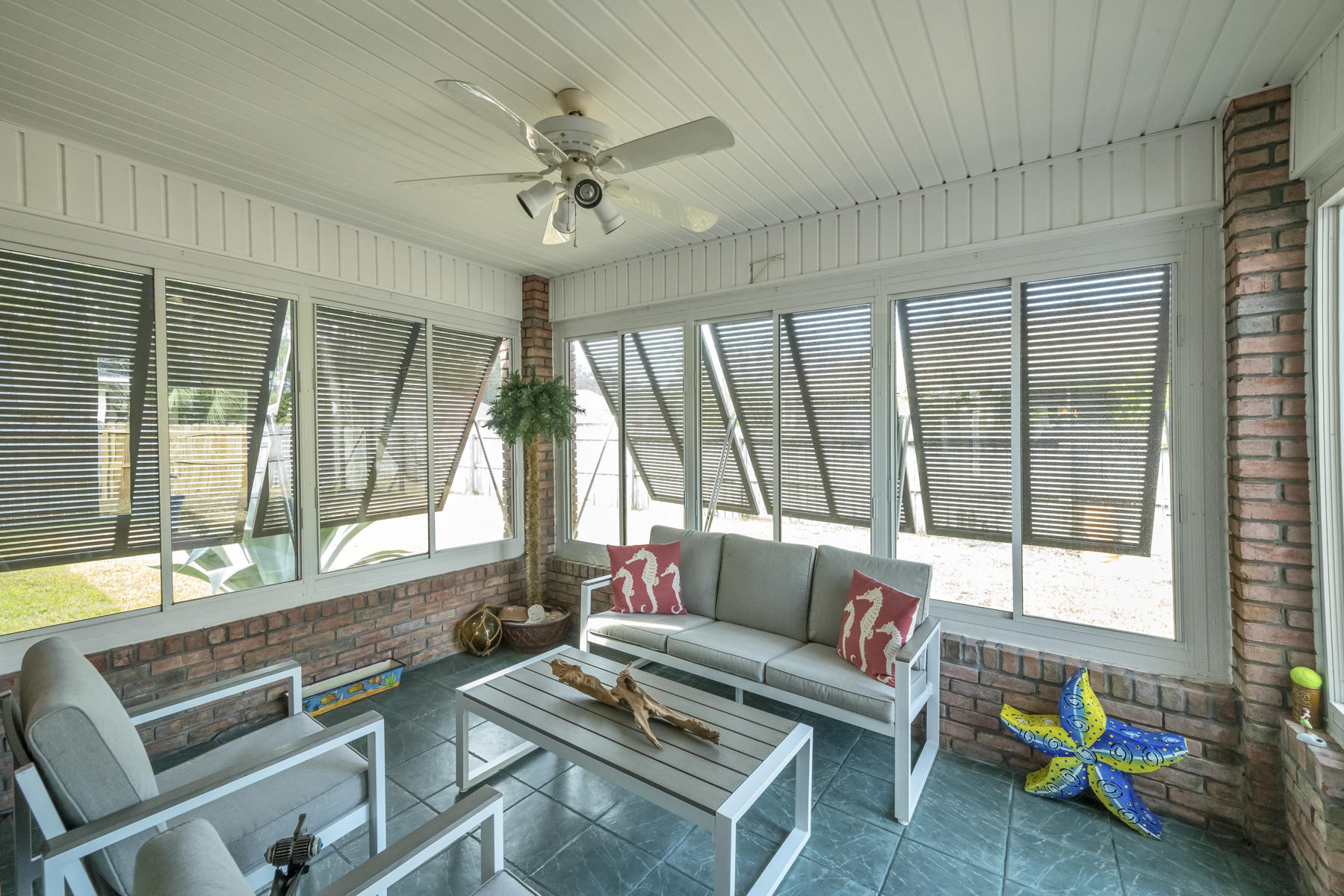 INDIAN WOODS - Residential