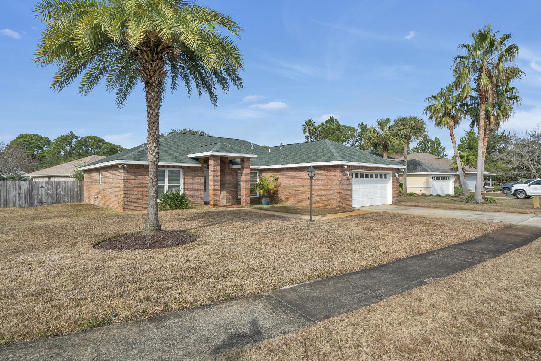 INDIAN WOODS - Residential