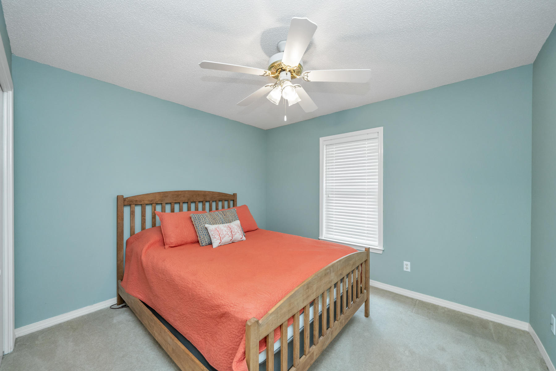 INDIAN WOODS - Residential