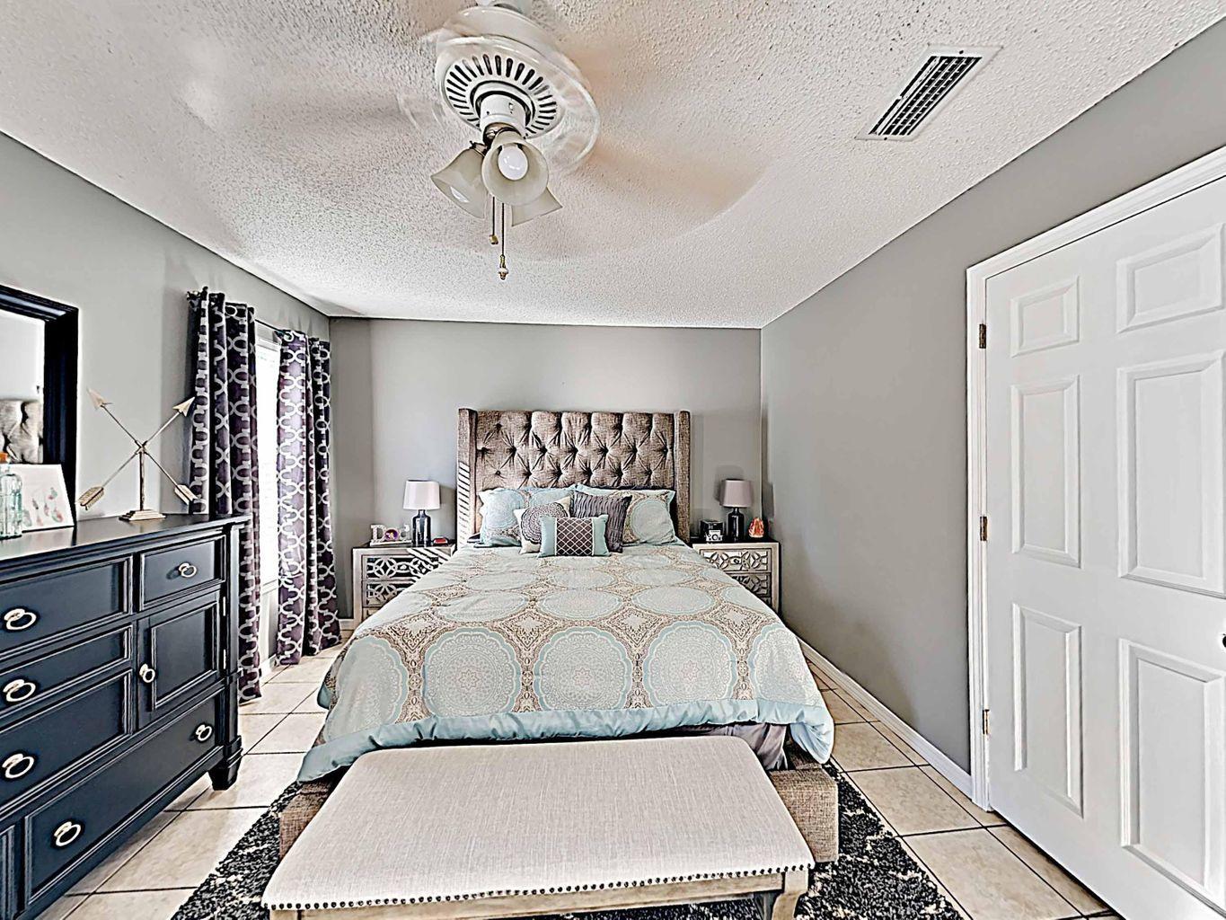 EMERALD ESTATES - Residential