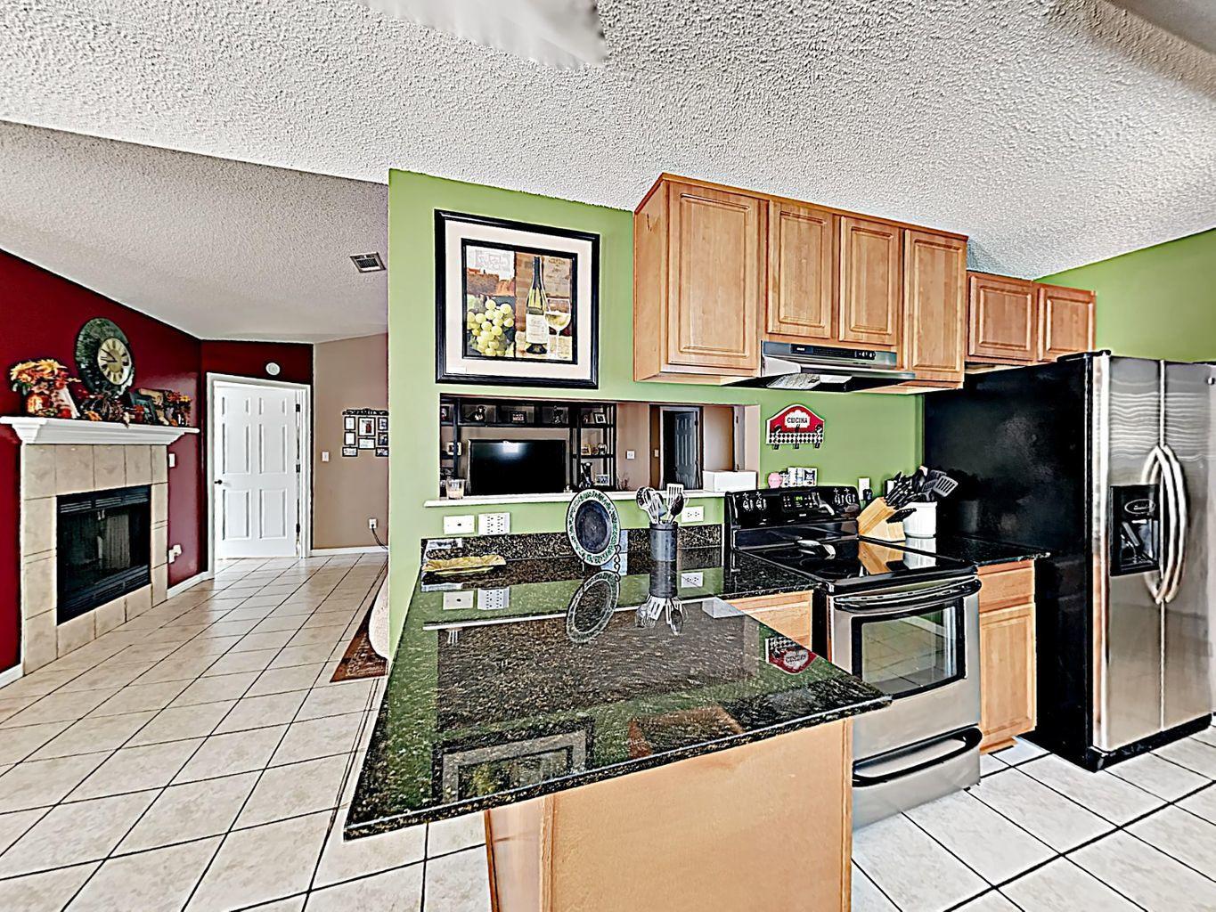 EMERALD ESTATES - Residential