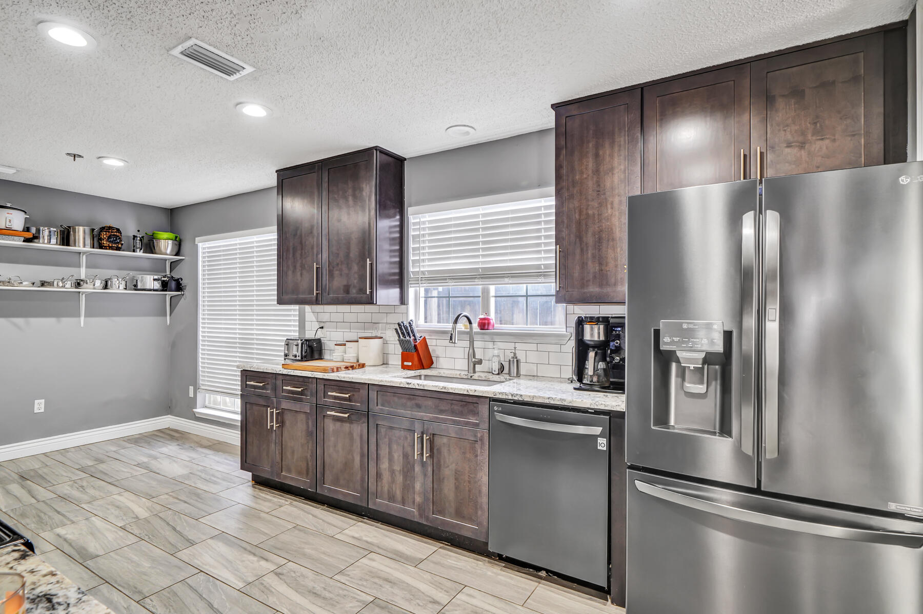 SANDY RIDGE ESTATES - Residential