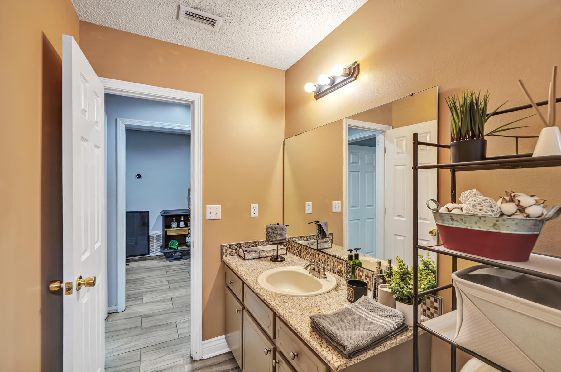 SANDY RIDGE ESTATES - Residential