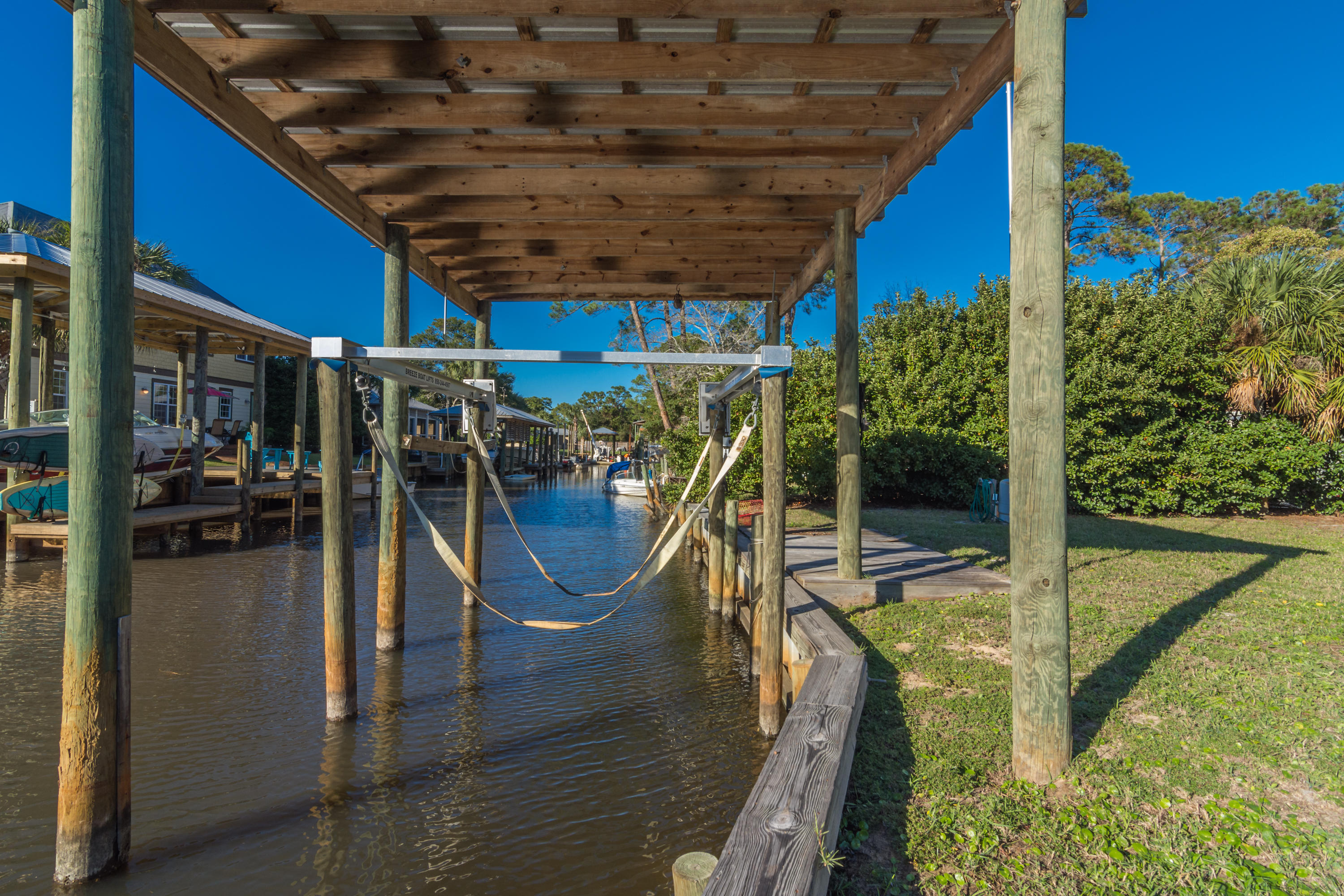 HIDDEN HARBOR ESTATES - Residential