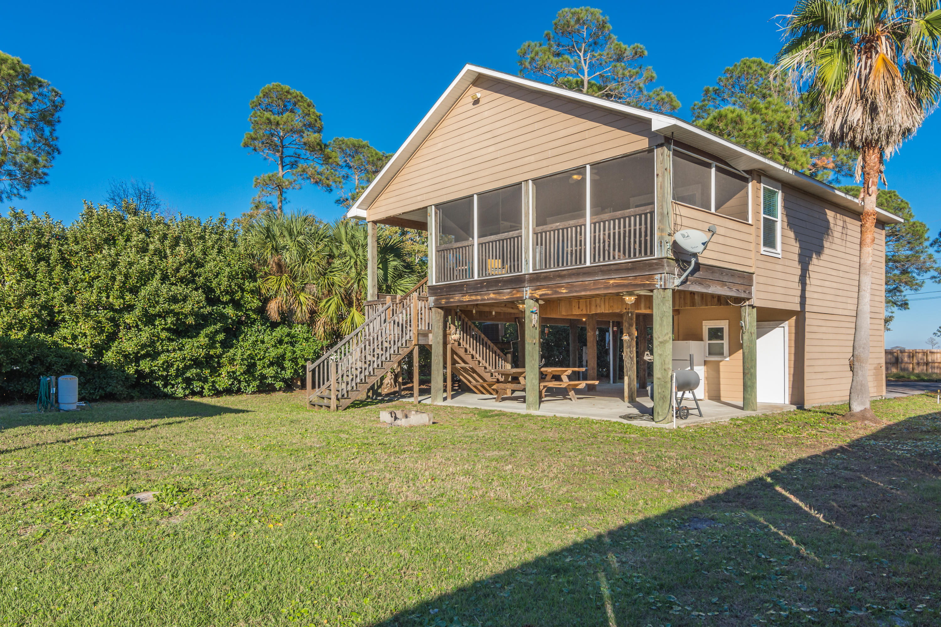 HIDDEN HARBOR ESTATES - Residential