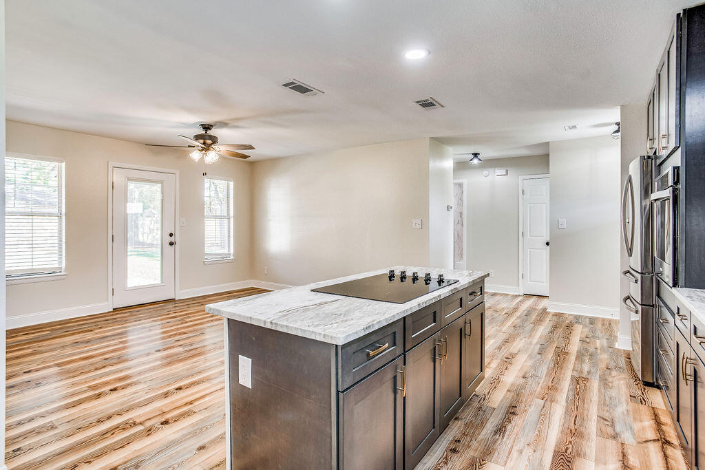 BAL ALEX ESTATES - Residential