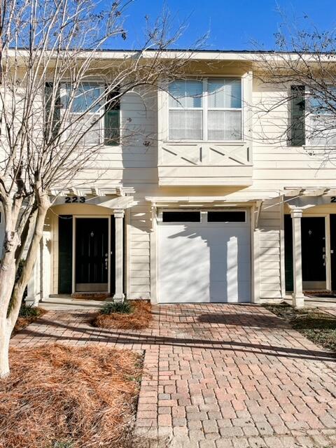 OLD BAY T/H - Residential