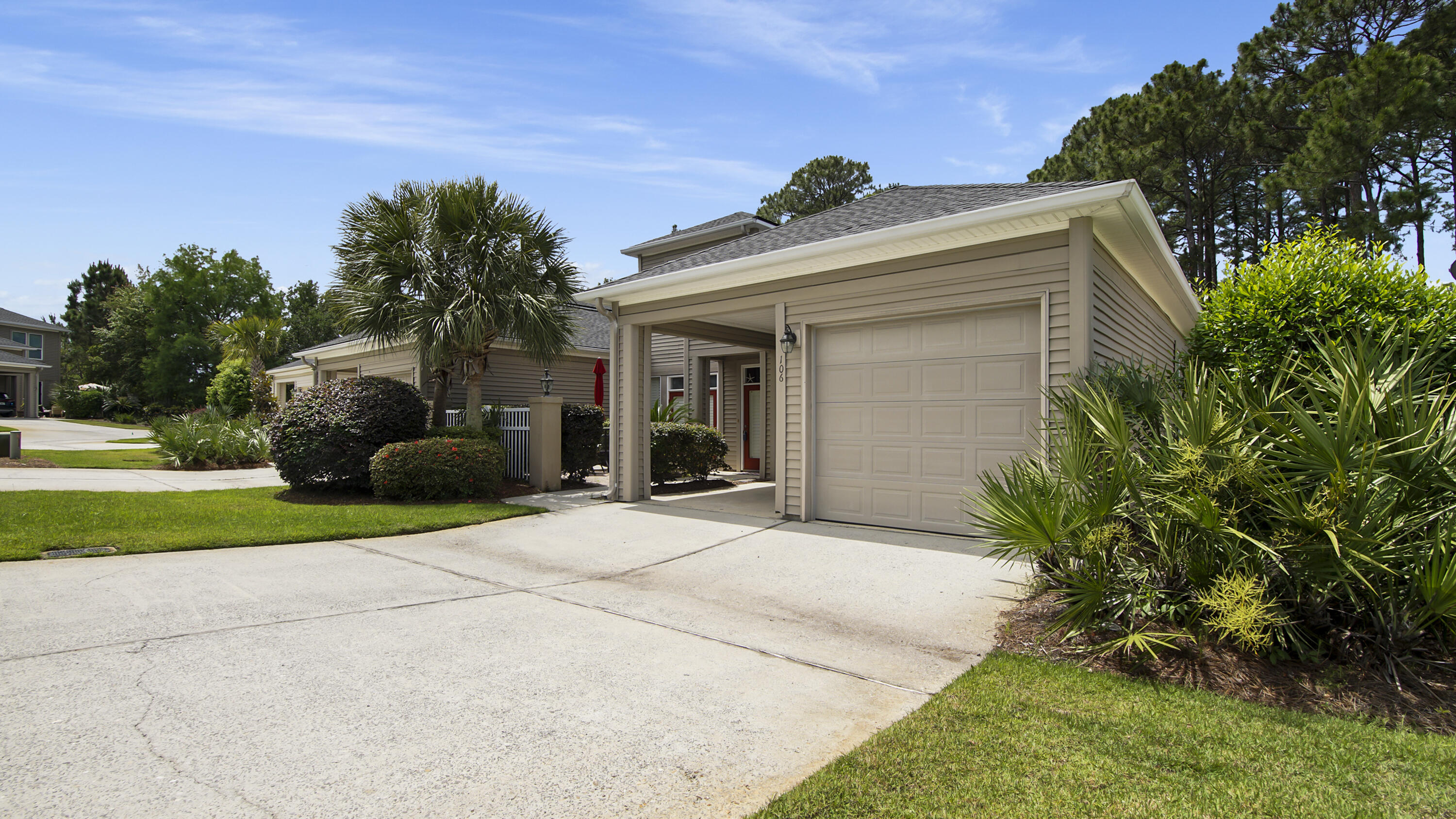 COURTYARDS OF SANTA ROSA BEACH - Residential